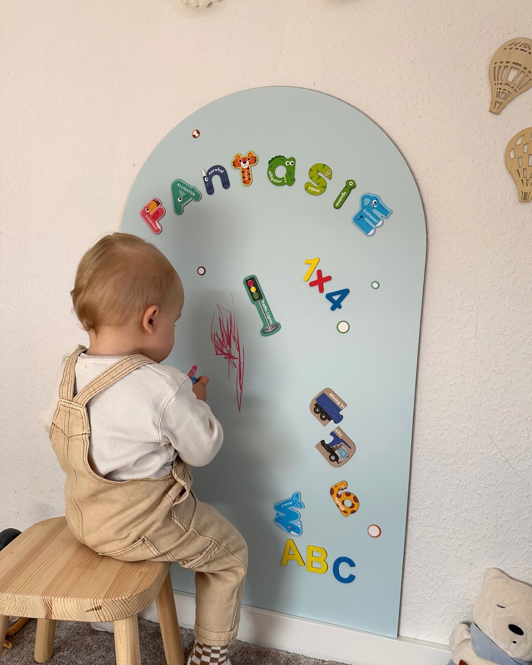 ✨ Kleine Hände, große Ideen✨
Unsere Playnino Magnettafel lädt schon die Kleinsten zum Entdecken, Malen und Spielen ein.
Sicher, kreativ und voller Spaß – hier wird jeder Strich zu einem kleinen Kunstwerk🎨💫
🧲 Playnino – spielend die Fantasie entfalten.
#playnino #magnettafel #kinderspielzeug #spielideen #kreativspielen #kinderspaß #spielendlernen #kinderzimmerideen #holzspielzeug #montessori #montessorispielzeug #motorikspielzeug #spielenmachtglücklich #spielzeit #kreativzeit #ideenfürkinder #spielinspiration #kleinkindspielzeug #familienzeit