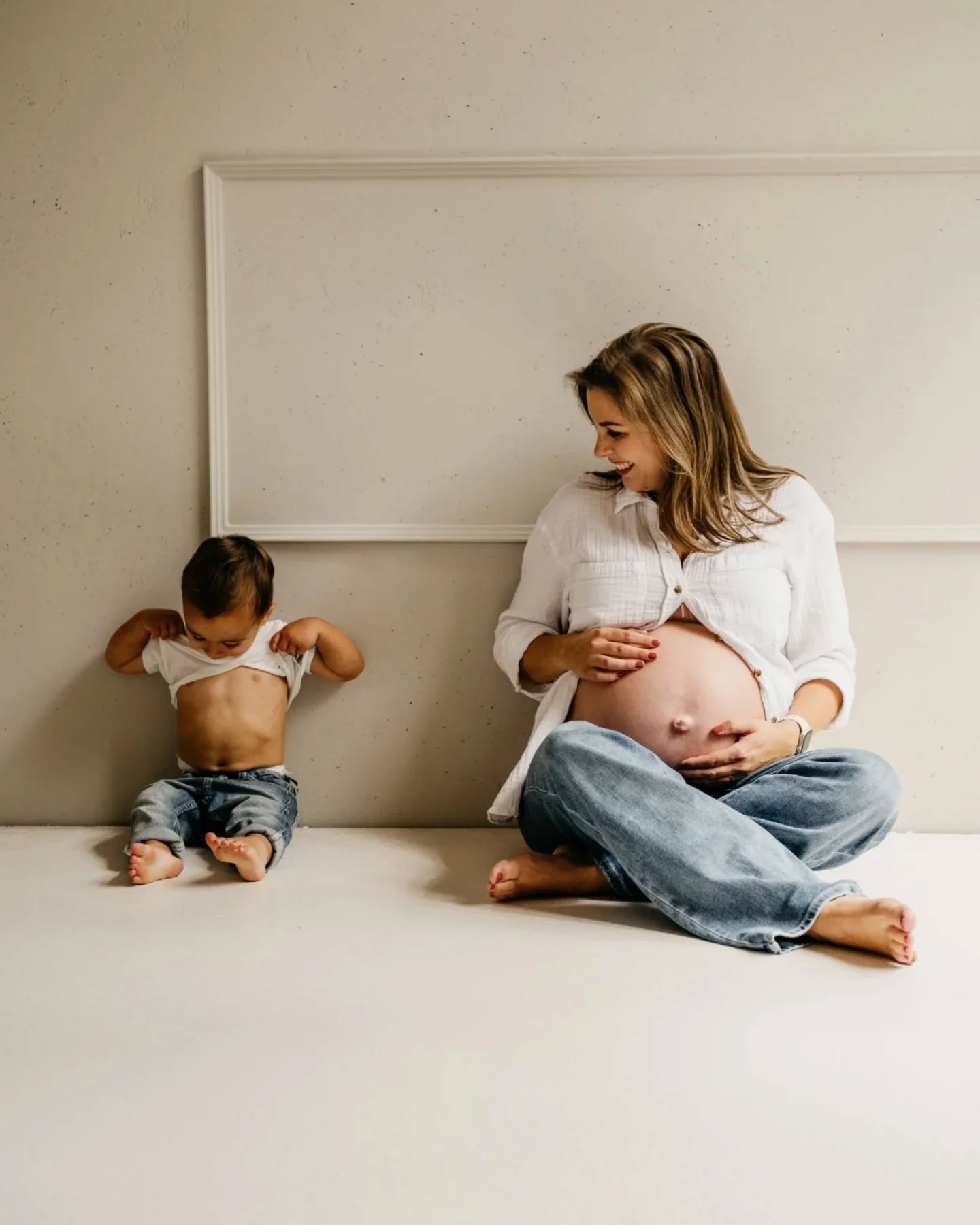 ๐ซถ๐ป๐ค
----------
#pregnant #pregnancyphotoshoot #zwanger #zwangerschapsshoot #vitastudio #studiophotography #lifestylephotographer #fotograaflimburg #fotograafroermond #mommylife #grotebroer #daglichtstudio #daglichtstudioheerlen