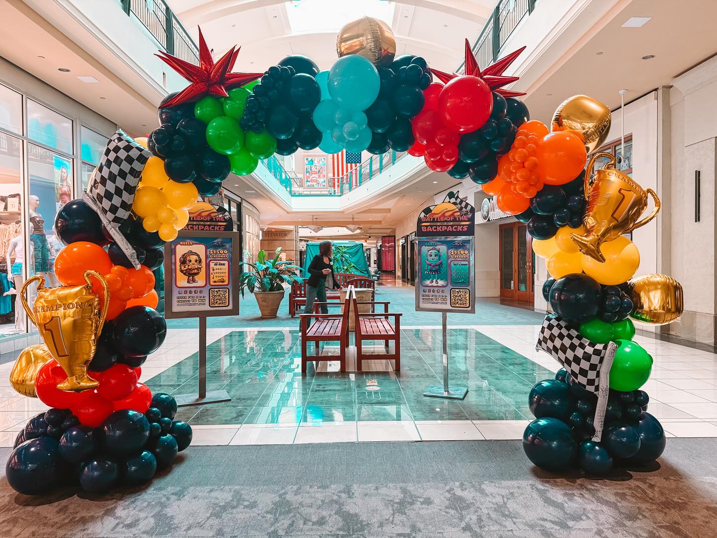 🏁✨ Battle of the Backpacks at @parkwayplacemall 🎒
Each color in this racing-themed balloon arch represents one of the event’s featured backpacks and it’s ready for photo ops! 📸
This was just one of two exciting setups I completed today, and I’d love to see any photos you take with it.
Now booking for September events! Let’s make your celebration unforgettable! 🎈
#battleofthebackpacks #parkwayplacemall #balloonarch #eventdecor #huntsvilleevents #huntsvilleballoons #balloongarland #balloonartist