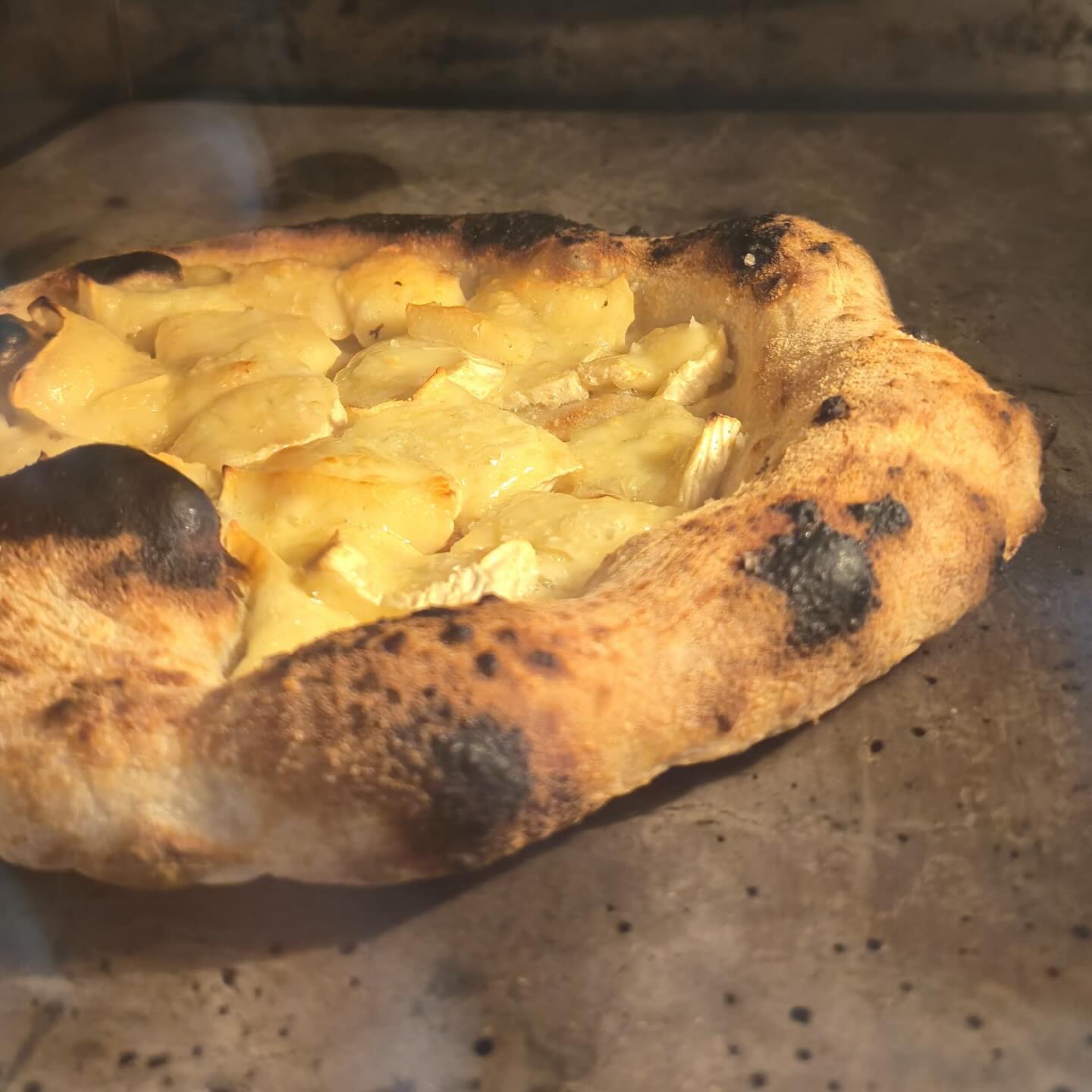 Tested the Nuvola Super by Caputo from @senayan_baker and wow – that pizza dough game just leveled up! 🧑🍳🔥 #pizza #jakartafood