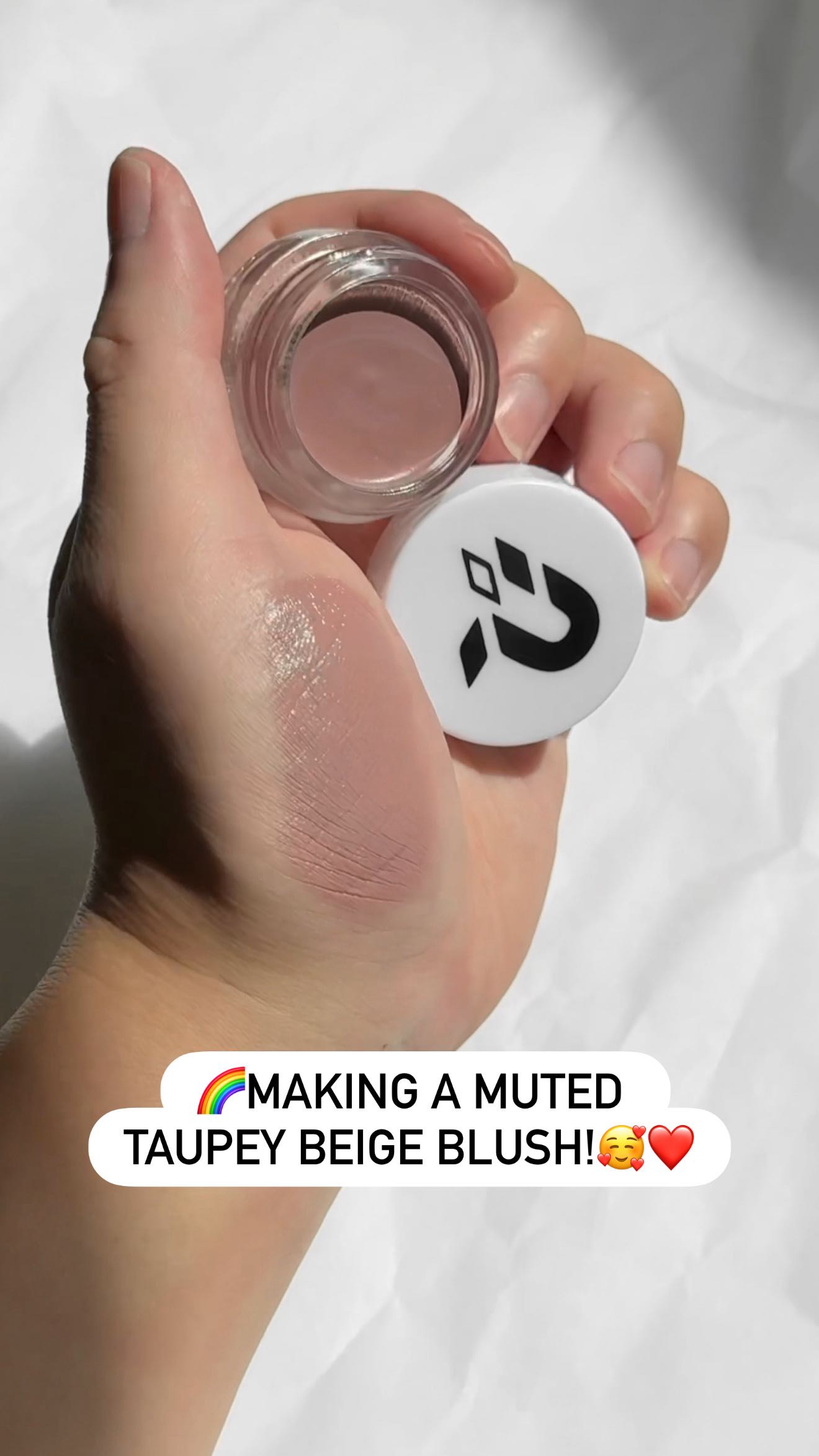 Imagine if our existing cream blush shades Condensate & Wisp had a child. This is kinda the vibe?! The tone I was going for in my head was “lilac beige” and it ended up being this super cool muted taupey tone that I love.
Reminiscent of a lot of K-beauty colours but not quite as pale/white heavy.
Tom went out for a haircut and I was not in the mood to label & box up lip balms so I deviated and did this instead 🤣😇
Thoughts?! 🌿🌿🌿
#creamblush #indiebeauty #indiemakeup #mutedmakeup