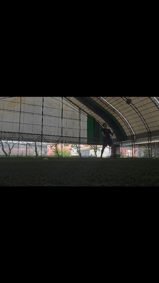 Emek olmadan, zafer olmaz! 🔥
Her büyük başarının arkasında, sayısız saatlik çalışma, ter ve azim vardır. Öğrencimizle gerçekleştirdiğimiz bireysel antrenmanlardan sadece küçük bir kesit... Sahadaki her hareket, her doğru pas ve her güçlü şut, işte bu anların bir sonucudur.💪
Siz de futbol yolculuğunuzda bir adım öne geçmek ve potansiyelinizi en üst seviyeye çıkarmak için bizimle iletişime geçin.
Bilgi ve kayıt için;
✉️ DM
📞 0553 893 34 34
📍 Arjantin Futbol Okulu
#BireyselAntreman #FutbolGelişim #FutbolOkulu #ArjantinfutbolOkulu #FutbolAltyapı #KişiselGelişim #FutbolAntrenmanı #Motivasyon #Azim #Başarı #GençYetenekler#sporokulu#istanbulfutbol#beylikdüzü#büyükçekmece