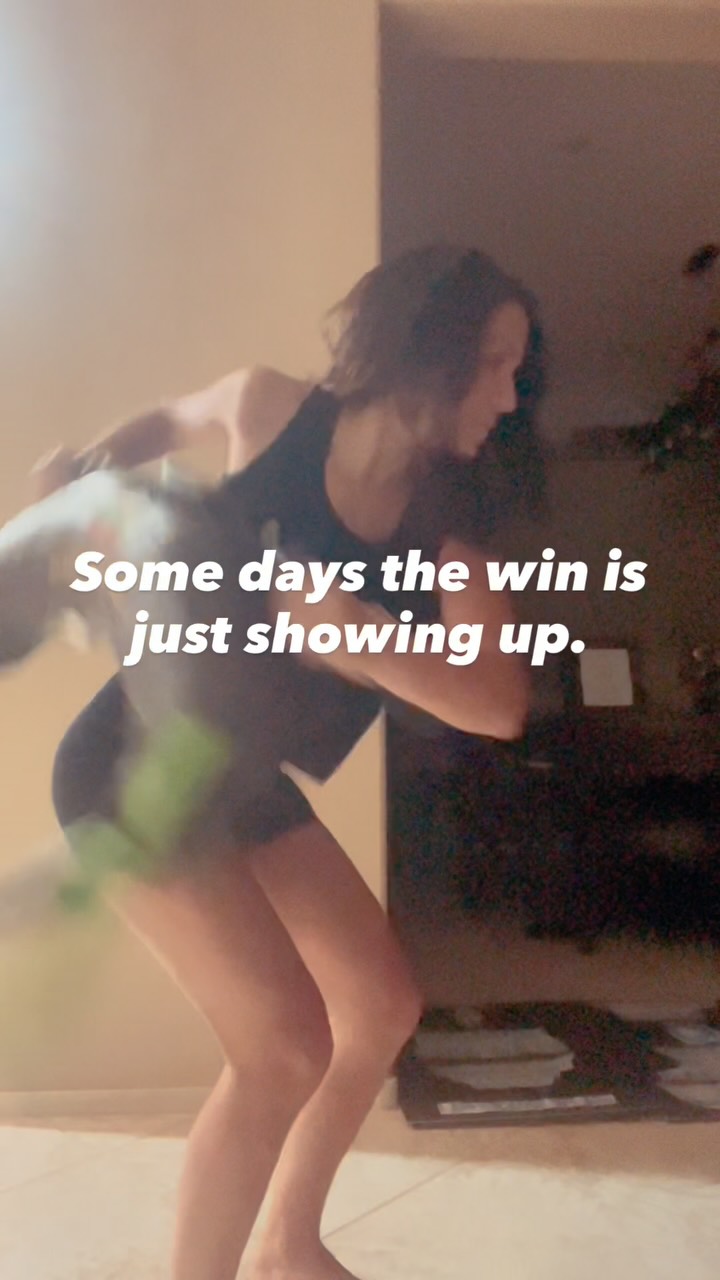 Some days the win is just showing up.
Bag out.
Body moving.
Strength building. 💪
Comment READY if you don’t want to do it alone.
#GroundedStrength #BulgarianBagTraining