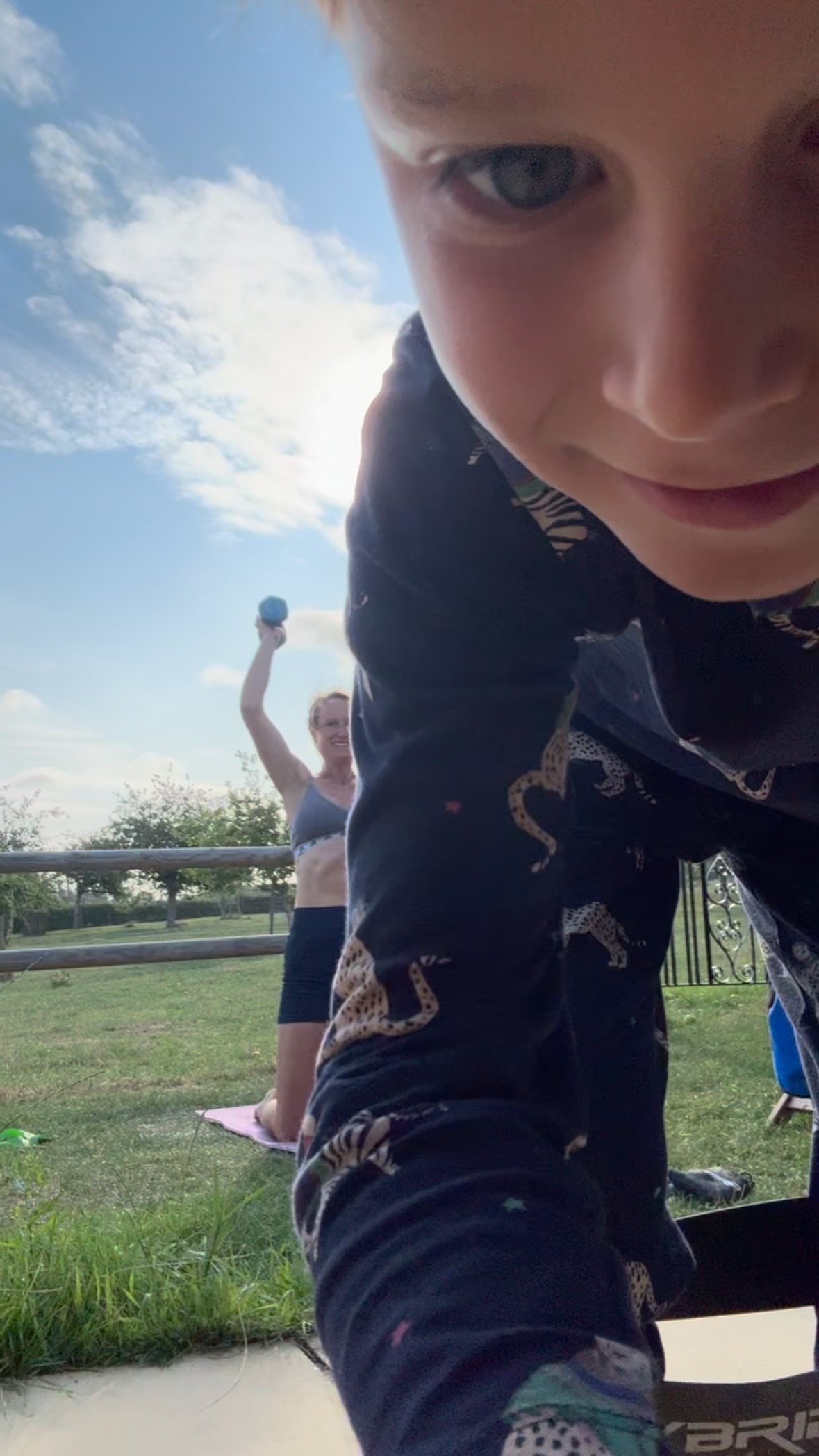 The reality of trying to record an early morning fitness video on holiday with a 7 year old😂 it always amazes me how much they take in without us realising…
I absolutely love that he wants to get involved so why stop him🤷♀️🤩
#outdoorfitness #outdoortraining #trainingwithkids #trainingwithkidsisnotimpossible #cotswolds