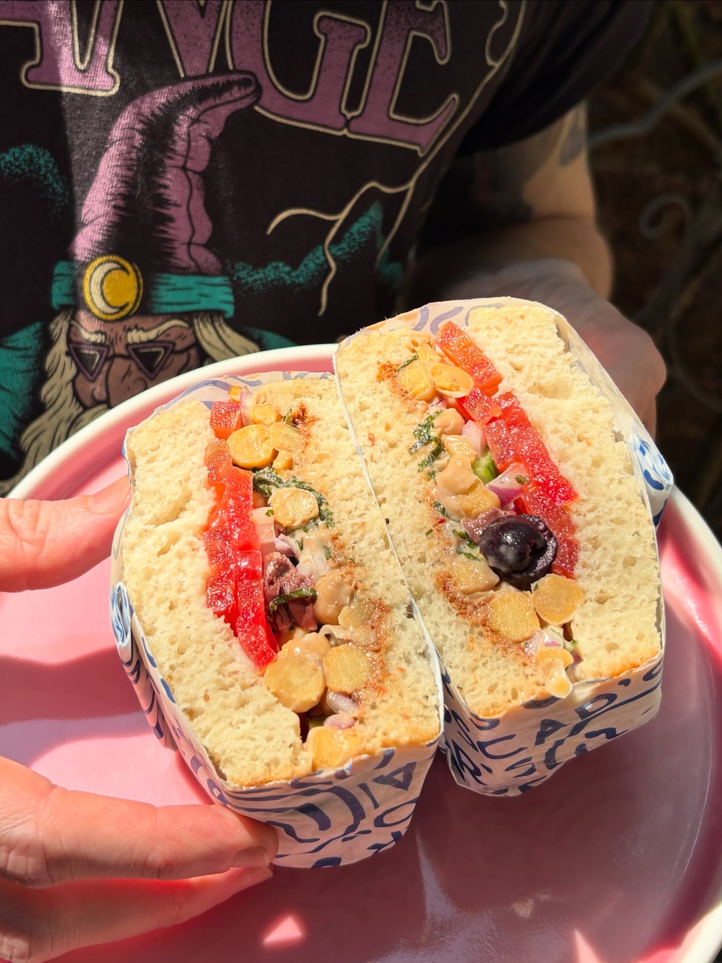 Our veggie option this month is the Harissa Chickpea 😝 chickpeas, vegan mayo, harissa, cucumber, red onion, olives, mint ‼️