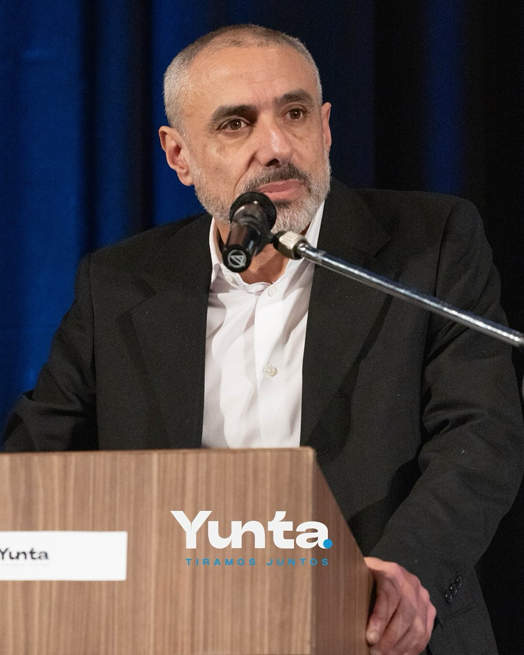 YUNTA, TIRAMOS JUNTOS
El lunes 4 realizamos nuestra primera conferencia anual sobre crimen organizado y economías ilegales, que convocó a más de 700 personas. Nos alegra no solo la gran concurrencia, sino también su enorme representatividad política y social: participaron dirigentes de todos los partidos, así como representantes de 37 agencias de gobierno, 12 centros de estudio, 10 entidades financieras, 15 embajadas extranjeras, 6 organismos internacionales, 40 empresas privadas, 6 gremiales empresariales, 12 sindicatos, 24 ONGs, 5 consultoras y encuestadoras, y 37 medios de comunicación locales e internacionales.
A todos, ¡gracias!
📌 Pueden ver la conferencia completa en nuestro canal de YouTube.