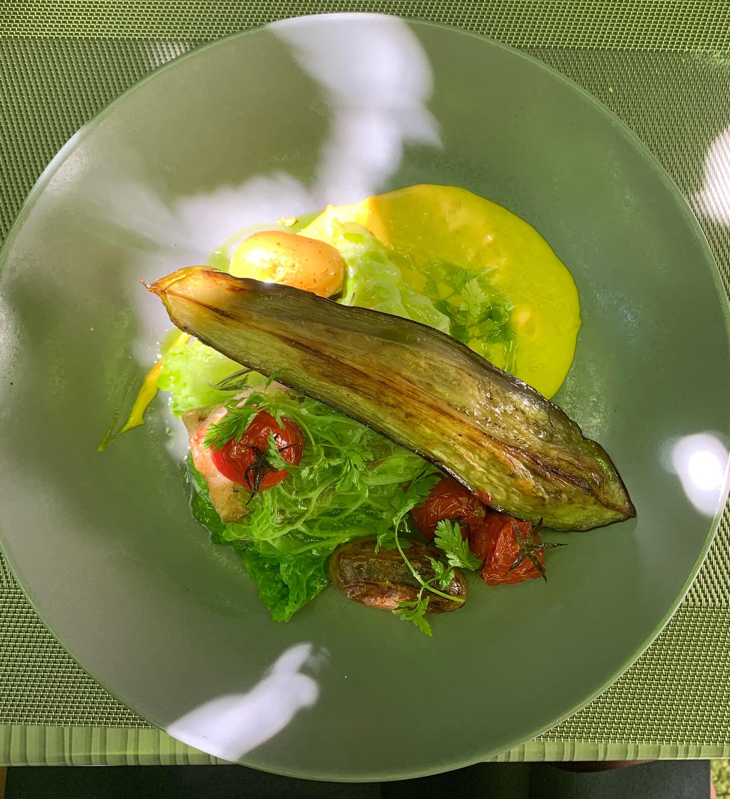 Meunière de #sébaste avec #citronsconfits, câpres et une tranche d'#auberginerôtie... Un délice de plat du jour chez @delice_angevin_ 🥰🥰🥰....
.
.
#BonAppetit !
.
+ de 170 recettes et astuces sur
www.delicieuxsanssucre.com
Ou lien cliquable dans ma bio @delicieuxsanssucre
.
🥳 Allez faire un tour sur la page du magnifique programme TAPAS que je vous ai concocté pour trouver l'alimentation qui vous conviendra à VOUS !
.
.
@followers
#Transformezvotrealimentation #alimentationIntuitive
#MangerMieux #MieuxManger #Alimentation #AlimentationSaine #Flexitarien #FaitMaison #DansMonAssiette #MangerSain #MangerSainement #cestropbon #EquilibreAlimentaire #ReequilibrageAlimentaire #DelicieuxSansSucre #IgBas #IndexGlycemiqueBas #RegimeIgBas #miam #miamMiam #VraimentSain #SansGluten #gourmand #Bio
#LegumesDeSaison