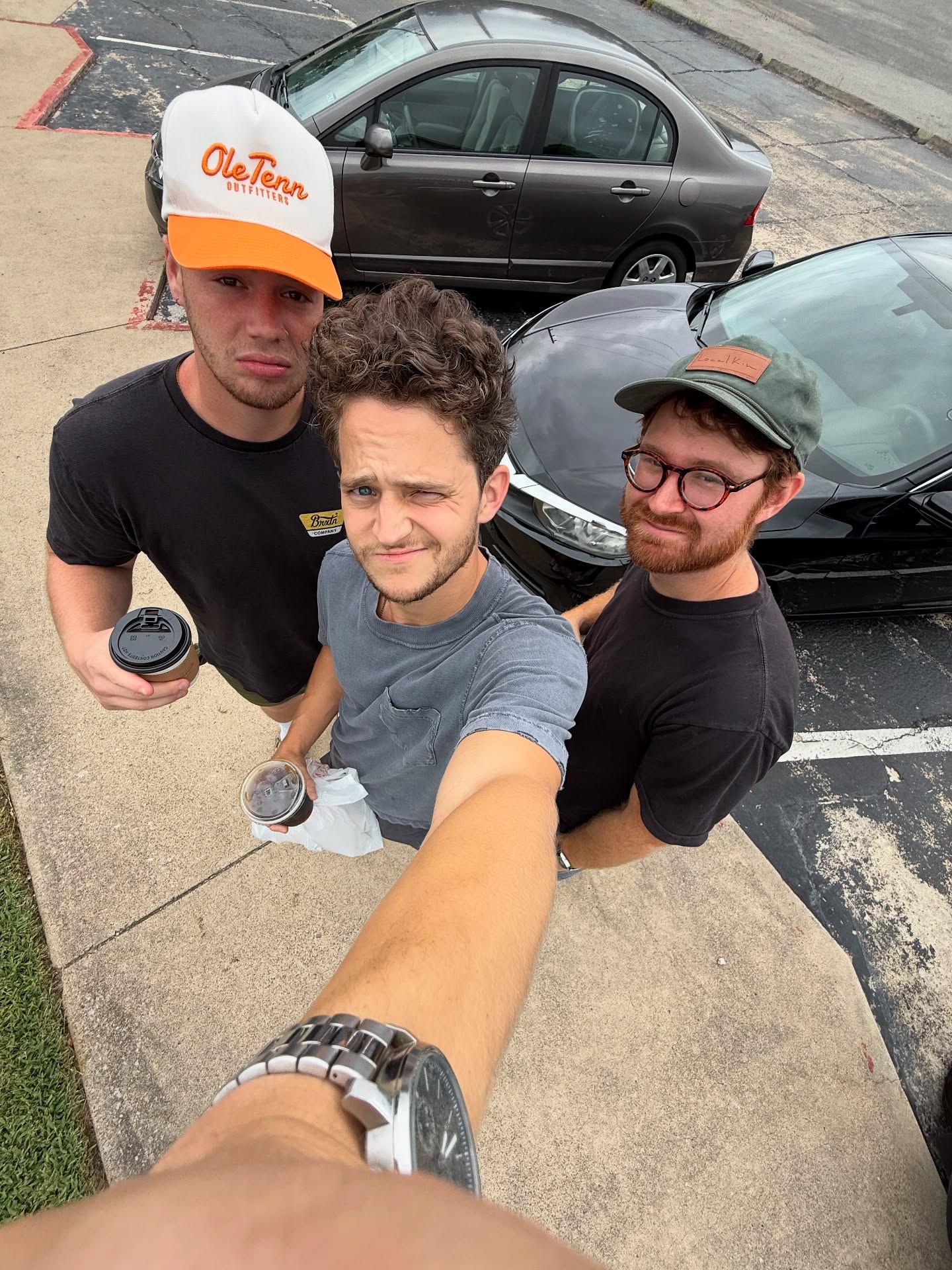 “on tour” 😝 nah “I just made a ton of new friends” 🫶🏼