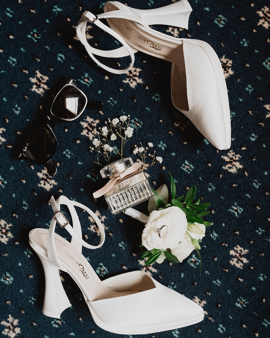 .
It’s all in the details...
The bride’s perfume, her shoes, a delicate fan, and the wedding rings – each piece tells a part of her love story.
Timeless, personal, and filled with emotion.
These small touches set the tone for a day she’ll never forget. 💍👠💫
Thanks to:
Photos: @marcobuccifotografo
#BridalDetails #WeddingAccessories #ElegantBride #GettingReady #WeddingRings #ItalianWedding #LakeMaggioreWedding
