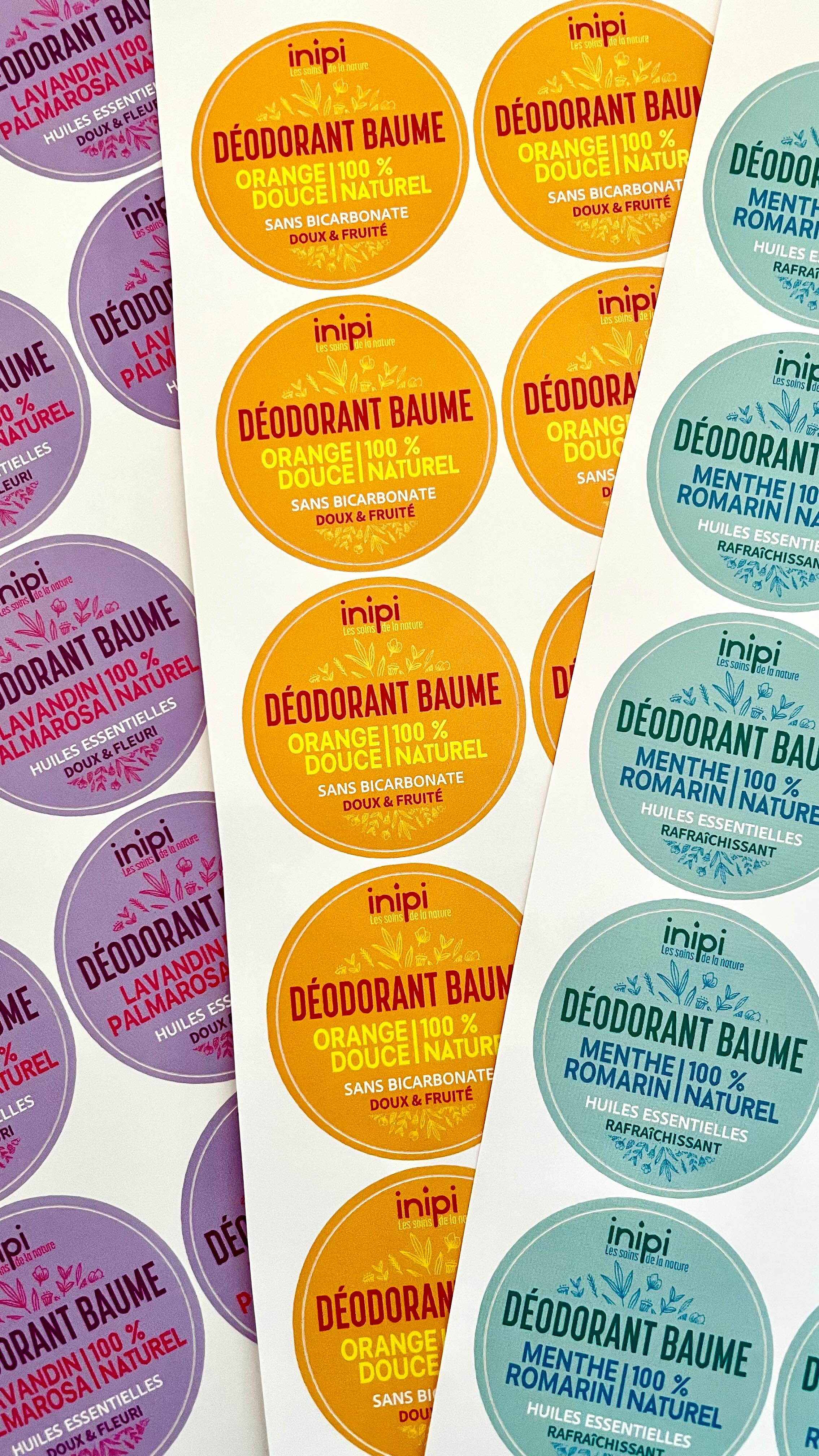 🌈 Nouveau look pour nos déodorants 🌈
Chez Inipi, on aime prendre soin de vous… et de nos produits !
On vient de recevoir nos nouvelles étiquettes pour nos baumes déodorants 🥰.
Un design revisité, mais toujours la même recette artisanale que vous aimez 💛.
Notre gamme se décline en 5 parfums :
💜 Lavandin – Palmarosa
🥥 Coco – Cacao
🌿 Menthe – Romarin
🌸 Niaouli – Litsée
🍊 Orange douce
Et bien sûr, toujours des versions avec ou sans huiles essentielles, avec ou sans bicarbonate, pour s’adapter à toutes les peaux, même les plus sensibles.
Et vous, lequel est votre préféré ? 💬
#savonnerieinipi #cosmetiquenaturelle #cosmetiquebio #soinnaturel #déodorants #deodorantbio #deodorantnatural