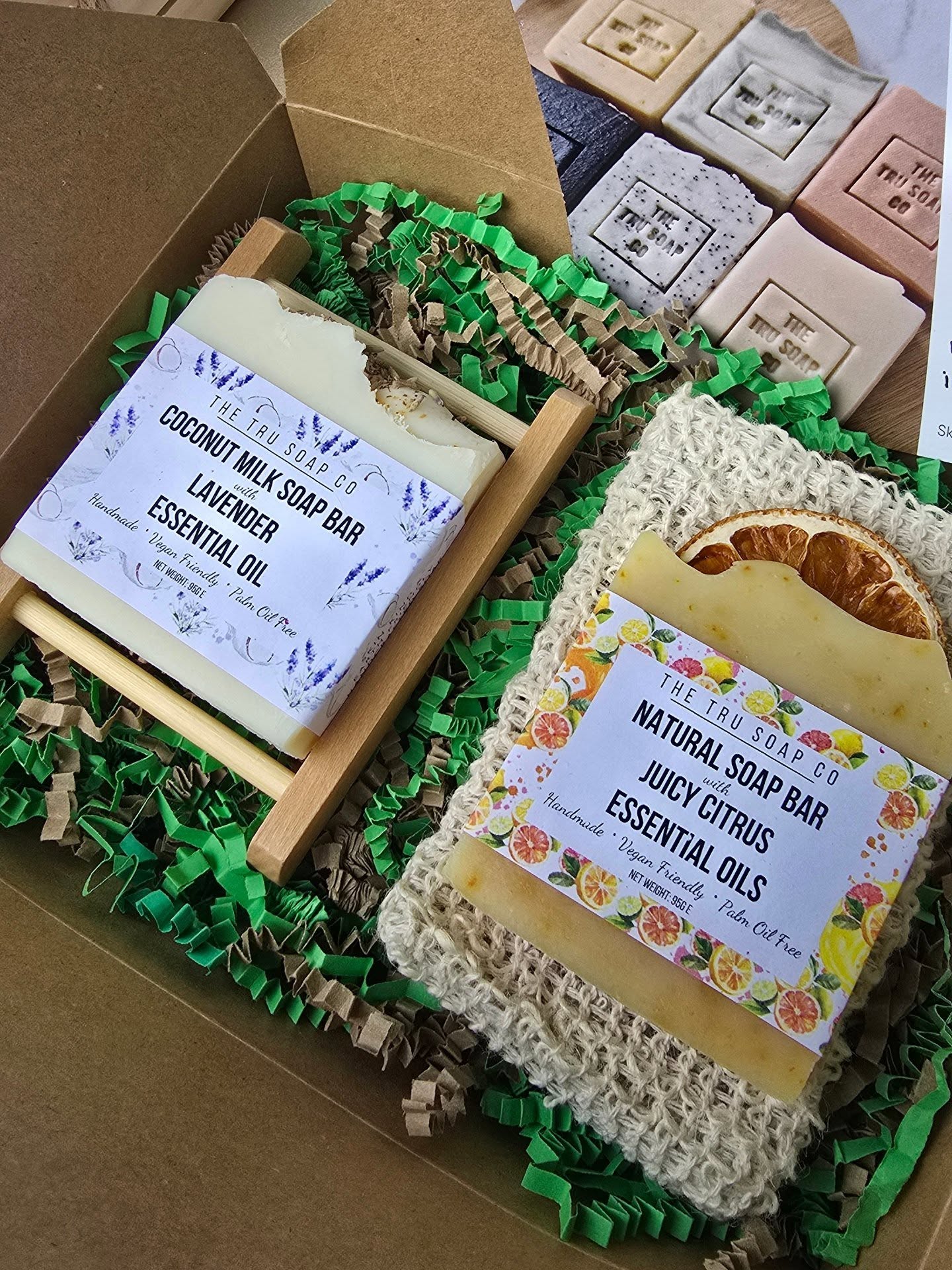 Two Saturdays. Two fabulous markets. Loads of handmade goodness! 🌿✨
This Saturday you’ll find me at Meanwood Market 🛍
📍 Meanwood Shopping Precinct
🕥 10:30am – 2:30pm
@meanwood_market
Then next Saturday I’m off to a brand new market for me — Oakwood Clock Artists & Artisan Market
📍 Oakwood Clock, Leeds
🕙 10am – 3pm
@northern_star_artisan_market
I’ll be bringing all my skin-loving favourites — handmade soaps, whipped body butters, gift sets and more! Come have a sniff, say hi, and shop from loads of amazing small businesses.
#meanwoodmarket #oakwoodclockmarket #northernstarartisanmarket #supportlocal #shopindependent #handmadesoap #naturalskincare #smallbusinessuk #leedslife #makersmarket