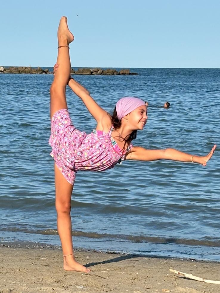 GINNASTE IN VACANZA ☀️ 🤸🏼
Ruote, salti e equilibri e tanta ritmica anche al mare!