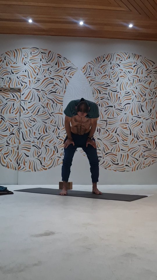 The benefits of learning the deeper techniques of yoga, pranayama, khumbaka, nauli, etc. lie in the generation and movement of energy/prana through the subtle energy channels (nadi) in the pranic body. Not only do these practices (according to the texts) eliminate diseases from the body and the mind... but they prepare us for the inner practices: concentration, meditation and absorption.
Join Jim tomorrow for YogaLab: Breathwork and Prana - where you will learn more about these mystical and powerful techniques.
Tickets via Quicket.
1pm to 5pm
@justjimharrington