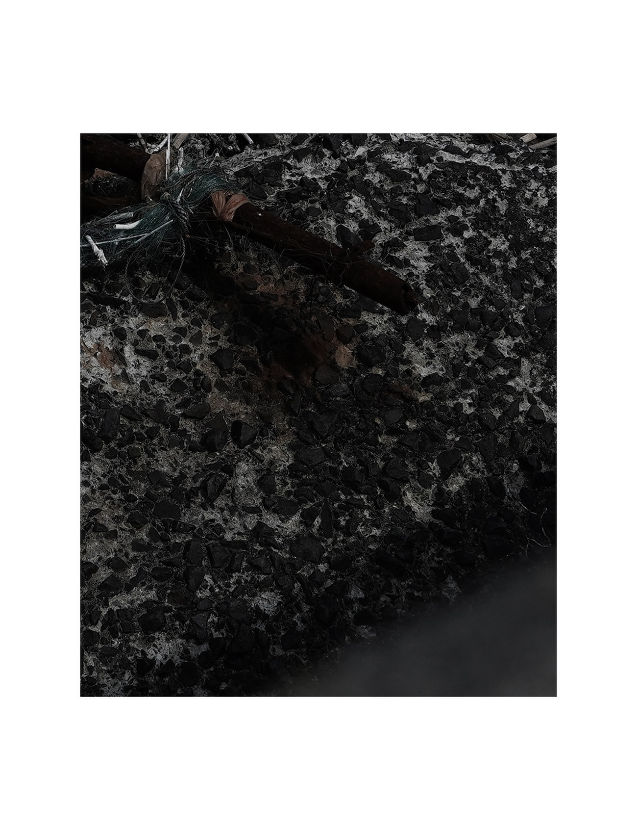 「43.2373,140.7344_ block」
#abstract #abstractart #artwork #artworks
#artphotography #photograph #artportrait
#photos #artexhibit #monochromaticphotography
#sceanery