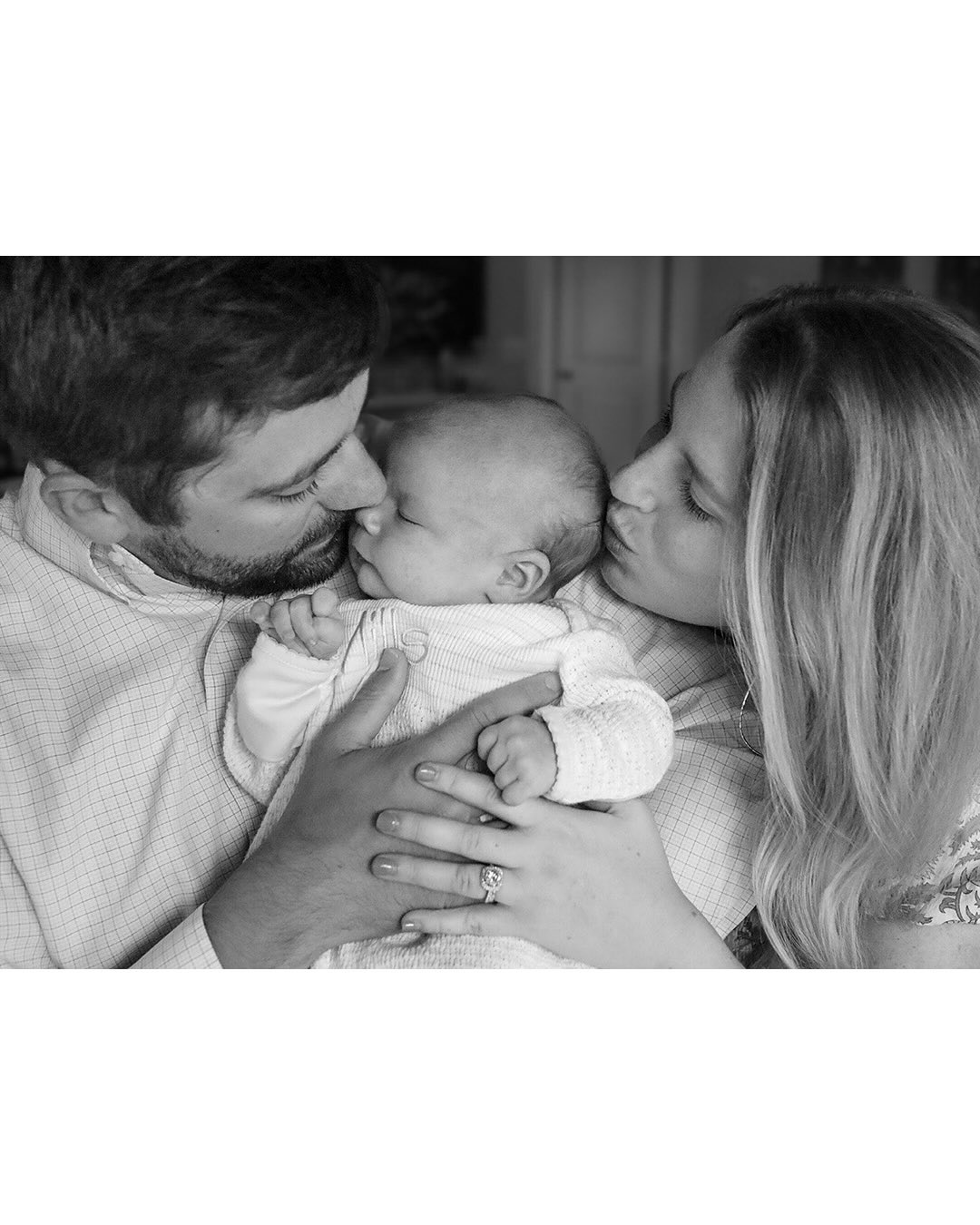 Sweet summer days 🤍
#photography #photooftheday #love #tiftonphotography #southgeorgiaphotography #picoftheday #newbornphotography #middlegeorgiaphotography #tiftonnewbornphotographer #familyphotography #canon #georgiaphotographer