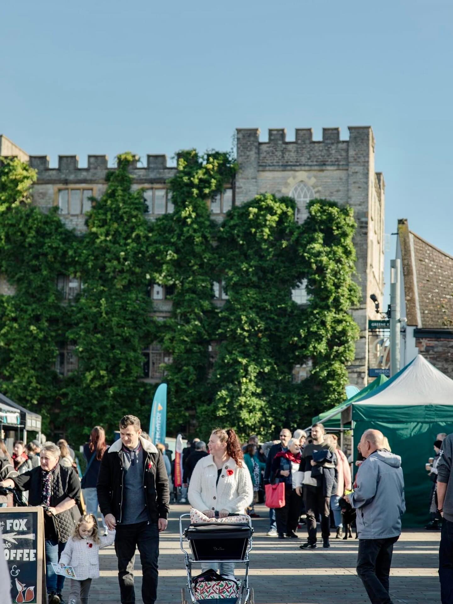 💥💥It’s TODAY!💥💥
Your regular Sunday Taunton Independent Market is back on Castle Green in Taunton from 10am TODAY! 🥳
Over 50 fabulous stalls, live music,BARK-ET competition, and a fabulously friendly vibe! 😍
Hooe you see you all later! 🙌
#FoodGoodsCommunity #today #marketday #tauntonmarket #somersetmarkets #taunton #somerset
