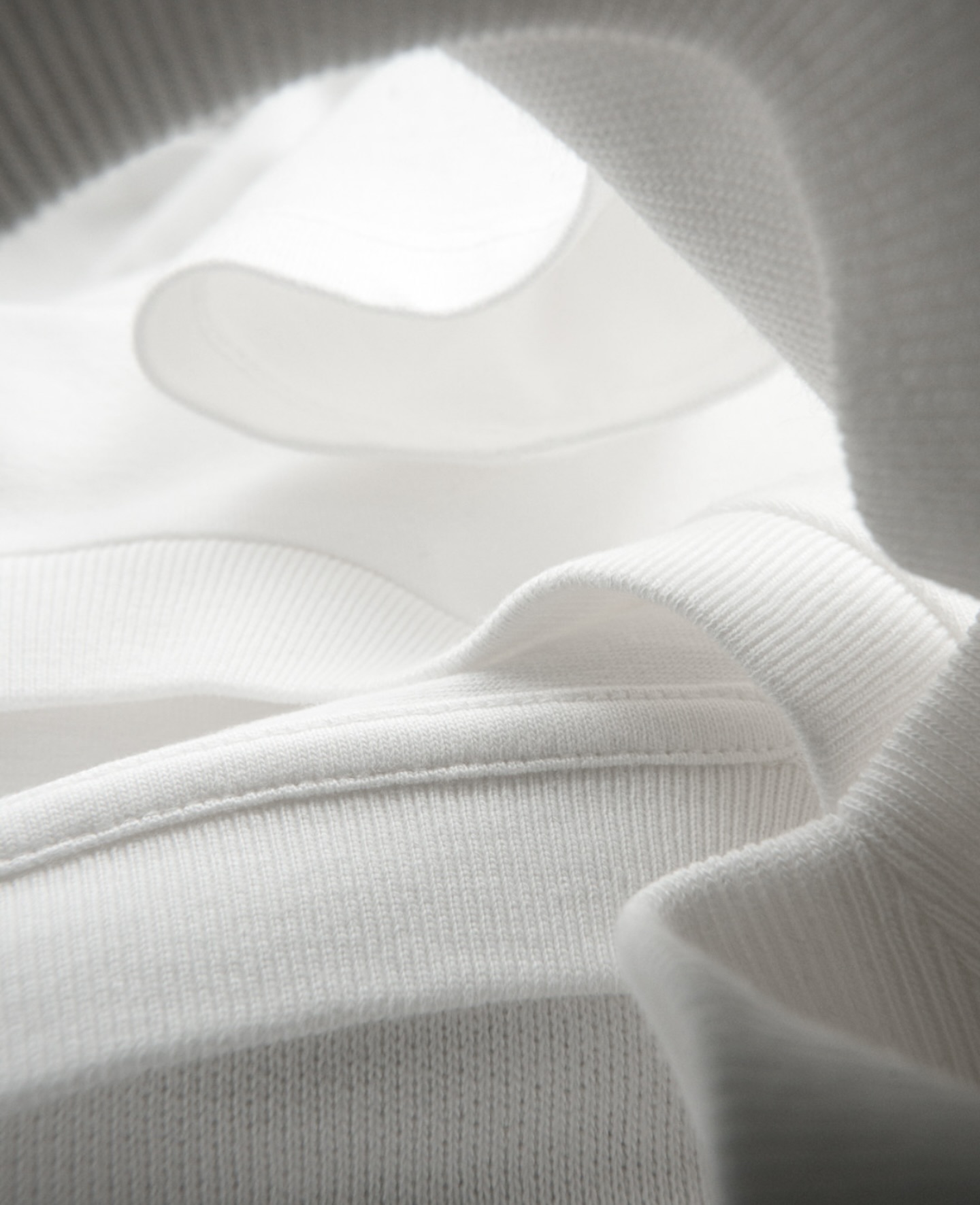 Precision in every thread. Because quality speaks louder than logos.
#TFIN #LuxuryClothing #MinimalLuxury #HighEndStyle #LuxuryWardrobe #DesignerEssentials #QualityOverEverything #LuxuryStreetwear #SlowFashion #TimelessStyle”