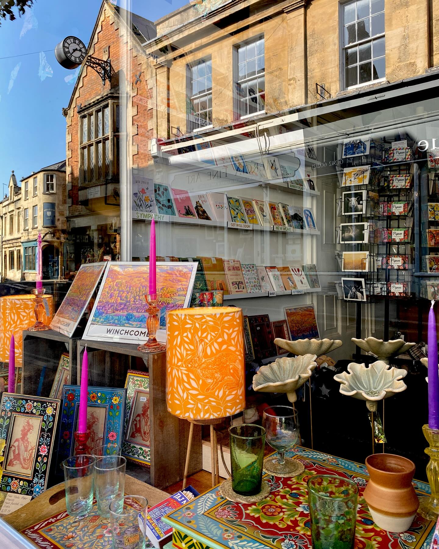 Shop window and Winchcombe High Street reflections 🧡🩷💜