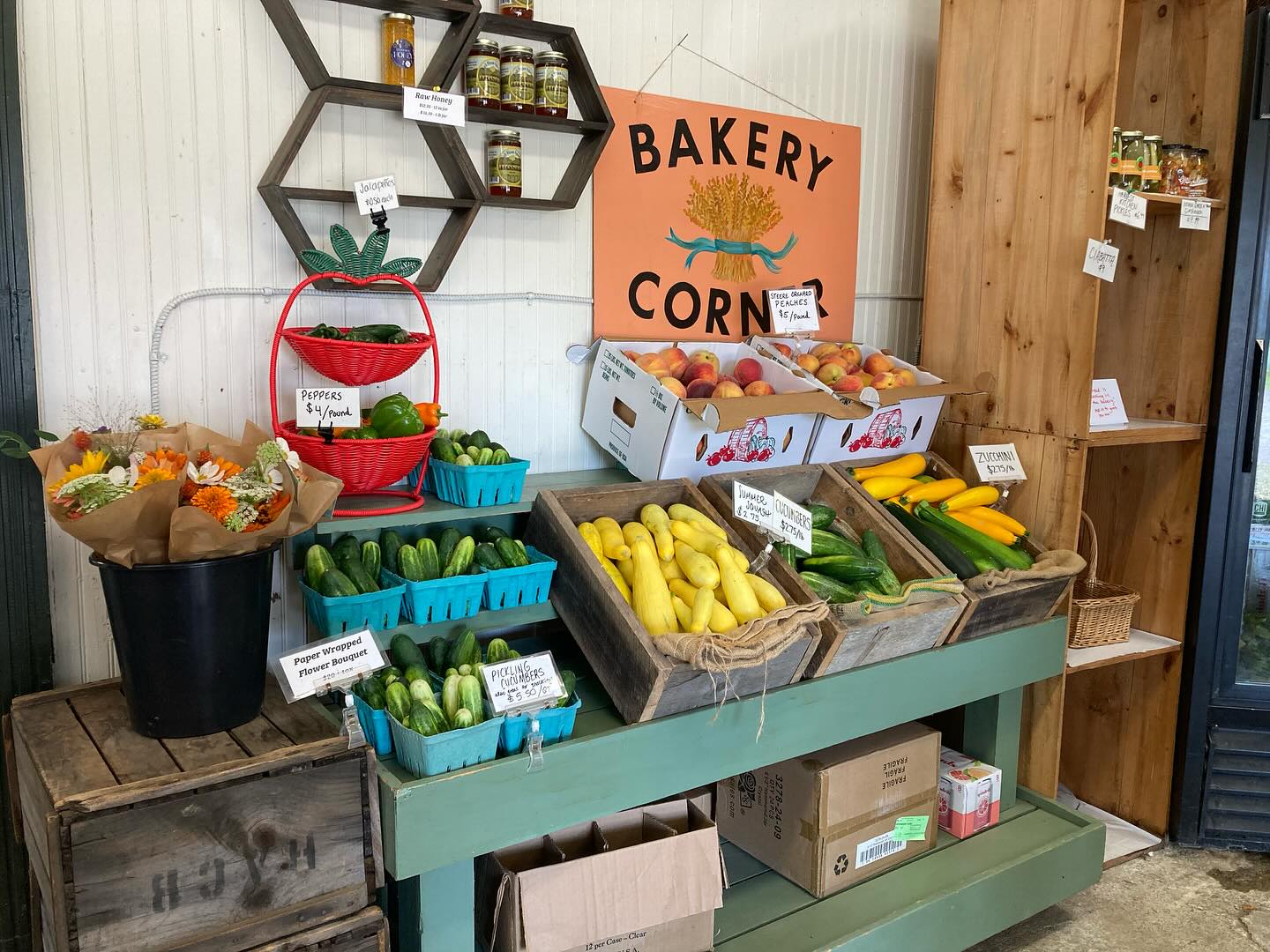 🌻 Weekend at Moonrose Farm Stand! 🌻
Come soak up the summer vibes and stock up on fresh, chemical-free goodness at the farm!
🗓️ Open Saturday & Sunday | 9 AM – 4 PM
📍 88 Mason St, Rehoboth, MA
✨ What’s Fresh This Weekend:
🥬 Crisp seasonal veggies
🍞 Artisanal baked goods from our on-farm bakery
🌸 Farm-grown floral bouquets
🥚 Pasture-raised eggs
🪴 Organic garden plants
🌼 Upcoming Workshop Alert!
Join us for a magical Flower Design Workshop on the Farm
📅 Saturday, August 23 | 2:30-4 PM
🎟️ $75 includes all materials + light refreshments
Reserve your spot- moonrosefarm stand.com