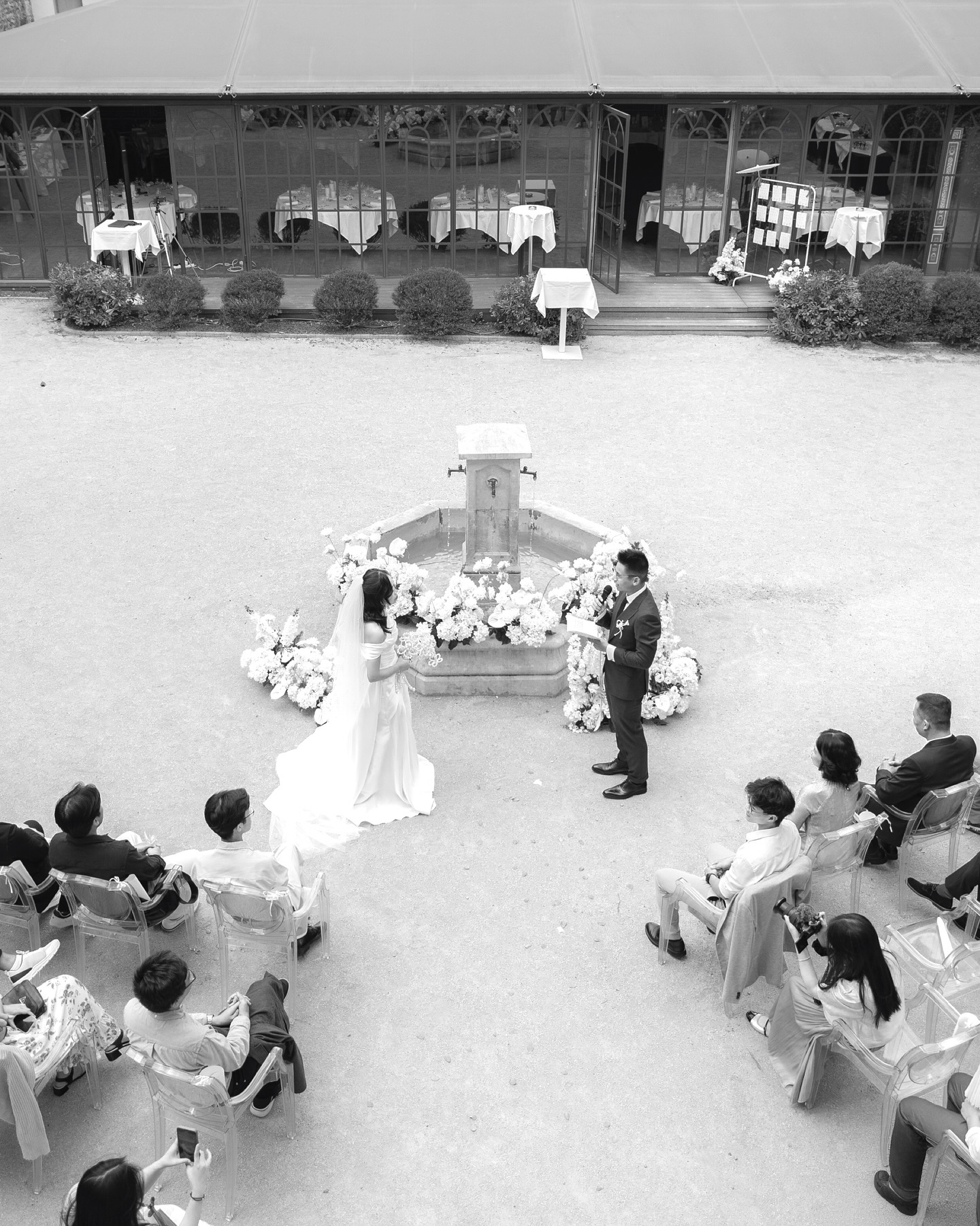 Ngoc & Nghia 💍
A day filled with love, joy, and heartfelt moments. From every smile to every tear, their wedding was a celebration to remember ✨
🤵 @thickyrips x 👰 @_its.me.ngoc_
📸 @hugography_
🎥 @min_ngo
💄 @lqanh__
Planner: @velvetvows.creation
📩 hugochuphoto@gmail.com
📞 +33 6 63 28 64 05
DM for bookings!
