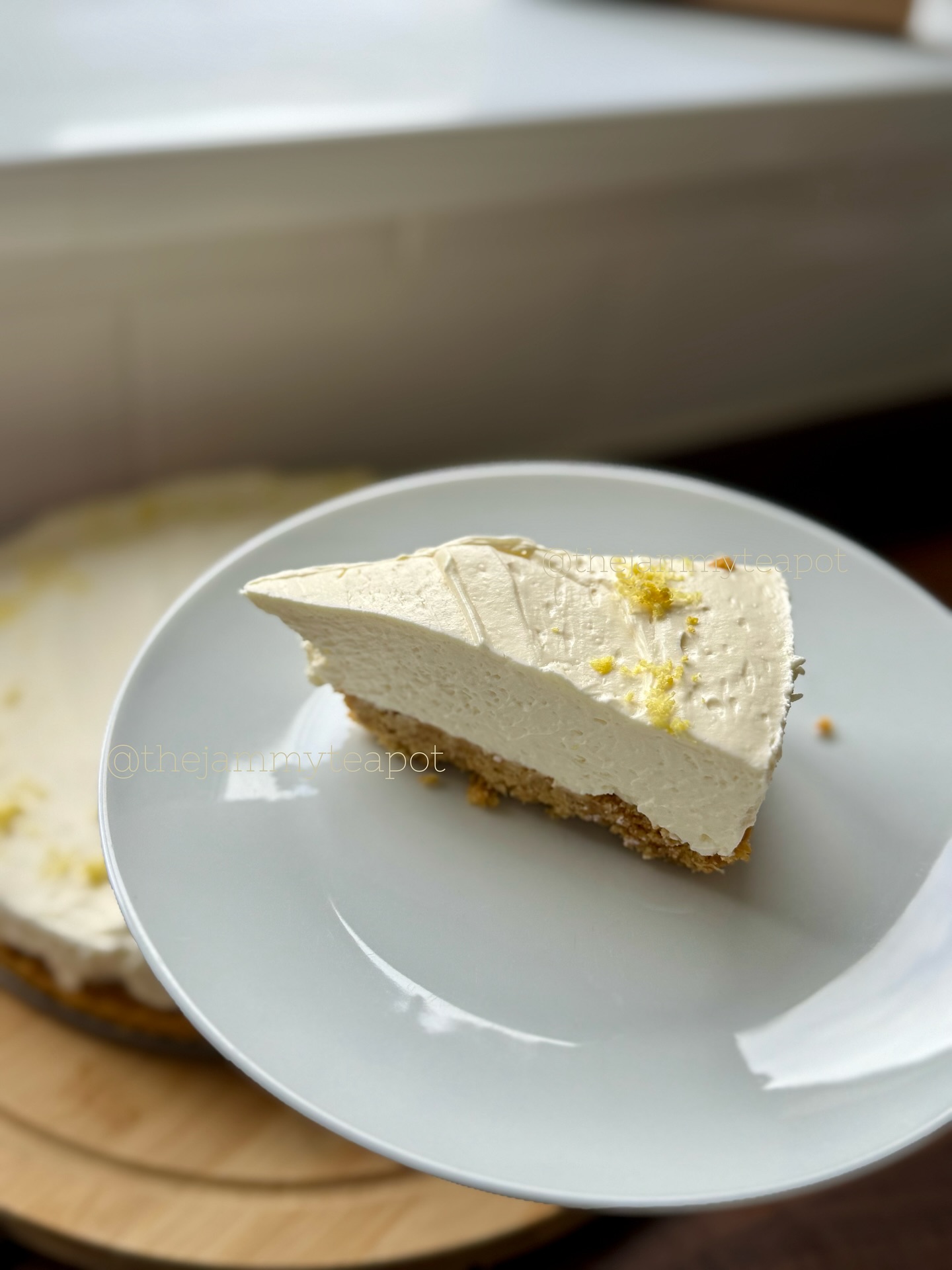 The recipe for my lemon cheesecake is now available on my blog!! 🍋🍋
Why not give it a try this weekend?
#baking #cheesecake #lemoncheesecake #recipe #cheesecakerecipe