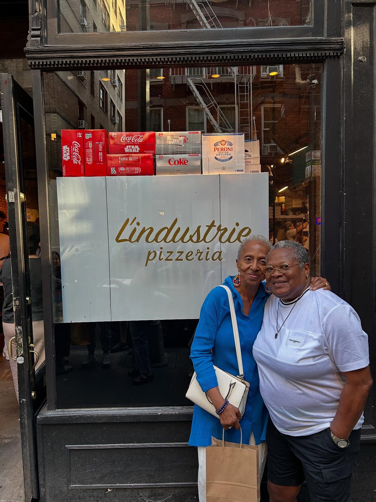 Date Night with the wife! Always a feel good great vibe💞✔️💯🙏🏾