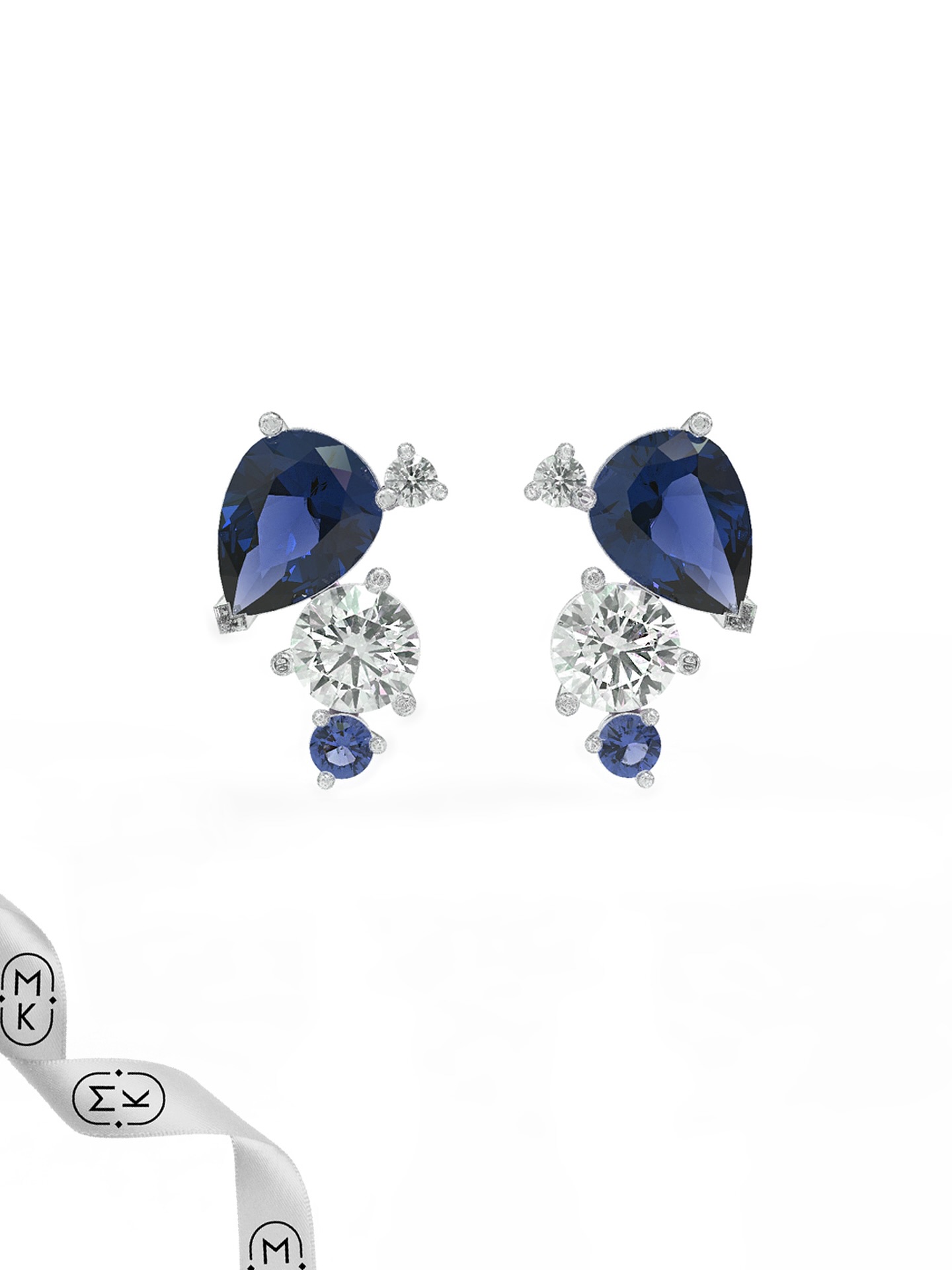 Choose Earrings that make a statement, because sometimes, words aren’t enough⚡️MK custom made-to-order earrings in white gold with sapphires & diamonds
#mkfinejewerly #bespokecreations #whitegold #diamond #sapphire #gemstones #custommade #earrings #jewelrydesigner