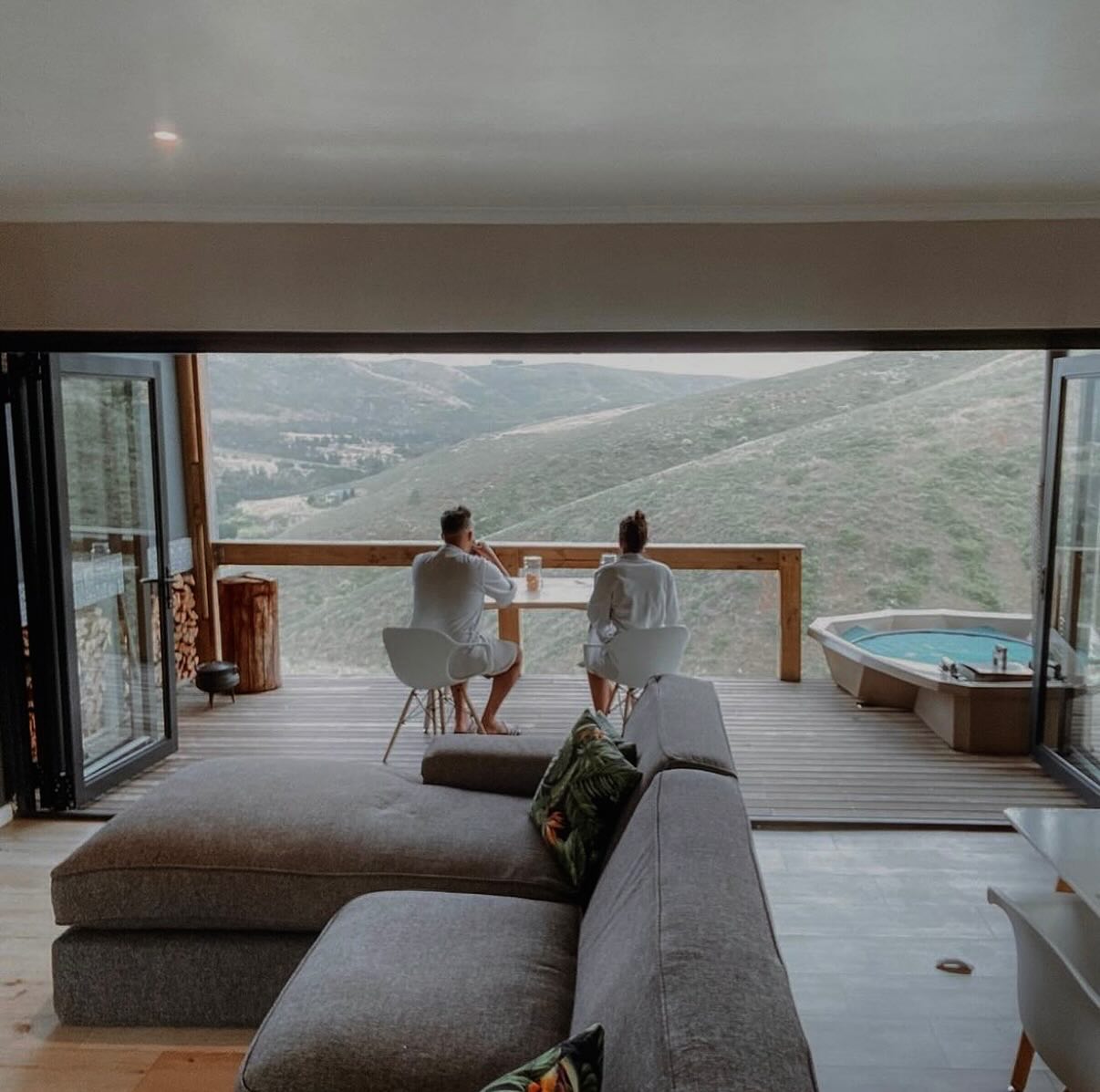 ‘Stoepsit’
-
#copiaecocabins #watervalcabin #sunday #weekendgetaway #containercabin #couplegetaway #westerncape