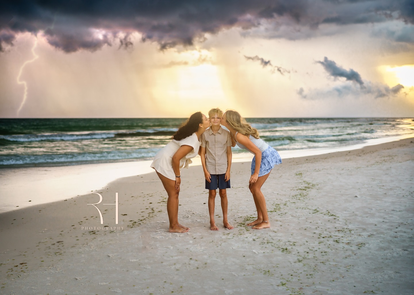 From stormy skies to pastel dreams ✨
This family’s photoshoot took us on a wild ride! We embraced the wild weather for a few shots, then restarted the next morning, turning a chaotic start into the most magical sunrise! From raindrops (and a zap of lightening) to rays of sunshine and pastel skies, here’s to capturing moments that remind us just how beautiful life can be, no matter the weather! 💖🌅
#FamilyPhotography #FamilyPhotoshoot #FamilyPortraits #FamilyMoments #FamilyGoals #Photoshoot #Sunrise #SunrisePhotography #PastelSkies #RaysOfSunshine #MorningMagic #StormyWeather #Lightning #MagicalMoments #CaptureTheMoment #BeautifulLife #MagicMoments #PhotoOfTheDay #StormySkies #PastelDreams #SunriseMagic #WildWeather #LifeIsBeautiful #RHphoto2019 #Destinbeach #Destinfl #destinphotographer #destinfamilyphotographer #photoglife #sony