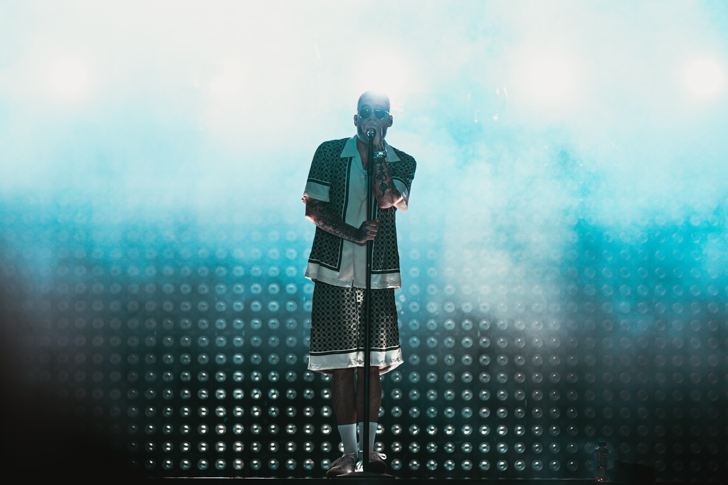 Dortmund, ihr wart Wahnsinn! 🔥🔥
Zwei Nächte, zwei Abrisse - 07. & 08.08. mit @shawnstein 💥
Energie, Gänsehaut und jede Menge Liebe vom ersten bis zum letzten Song ❤️
Danke an alle, die da waren - unvergesslich! 🖤
📸 @mirkopolo