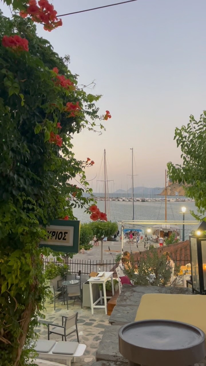 Good vibes only📍 #mercuriuscocktailbar #skopelosnightlife #greece