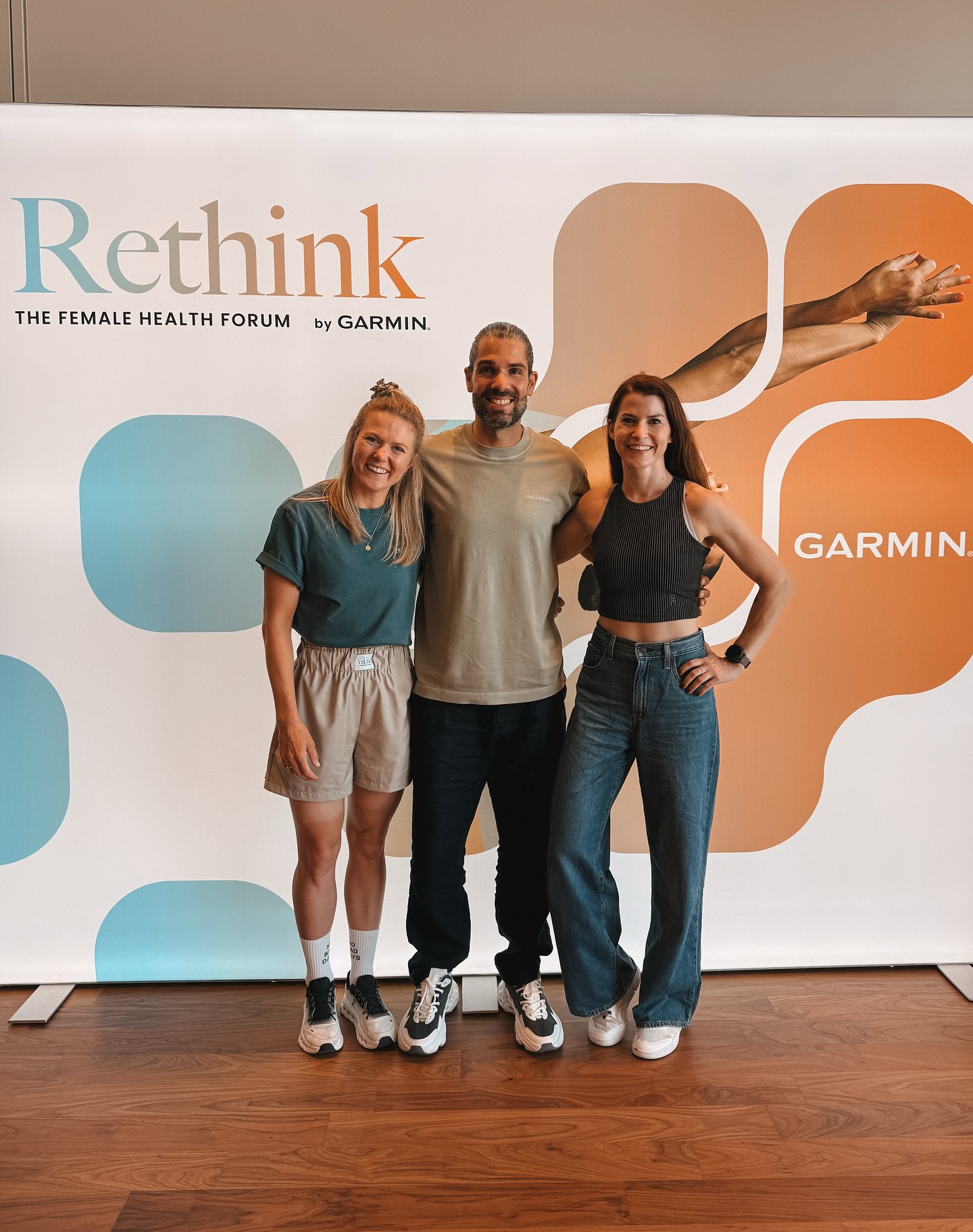 RETHINK 💫 ein Wochenende voll mit wertvollem Austausch, Sport & Bewegung, Entspannung, neuen Erfahrungen und unzähligen tollen Begegnungen! Vielen Dank @garmindach dass ich ein Teil davon sein darf!
#femaleempowerment #rethink