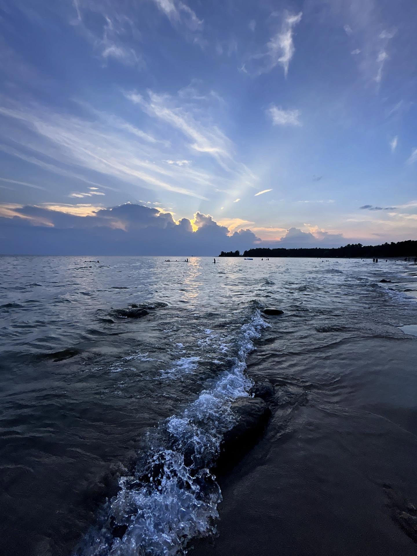 I stand in awe of
these breathtaking,
H E A V E N L Y
S H O R E S.
It was on this bay
when I first saw Heaven
in the sky when I was
a teen, and I hope to
spend the rest of my
days connected to
this piece of heaven
on earth.