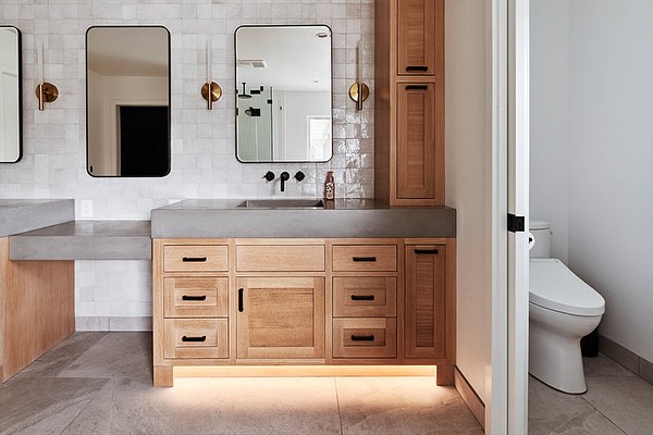 This bathroom came together beautifully, one of our favorites #concretecountertops #concretesink #bathremodel #bathroomgoals #chico #buttecounty #handmade #bergstromconcretedesigns #kodiak_pro #dustycrete #ictreactive #norcalremodeler