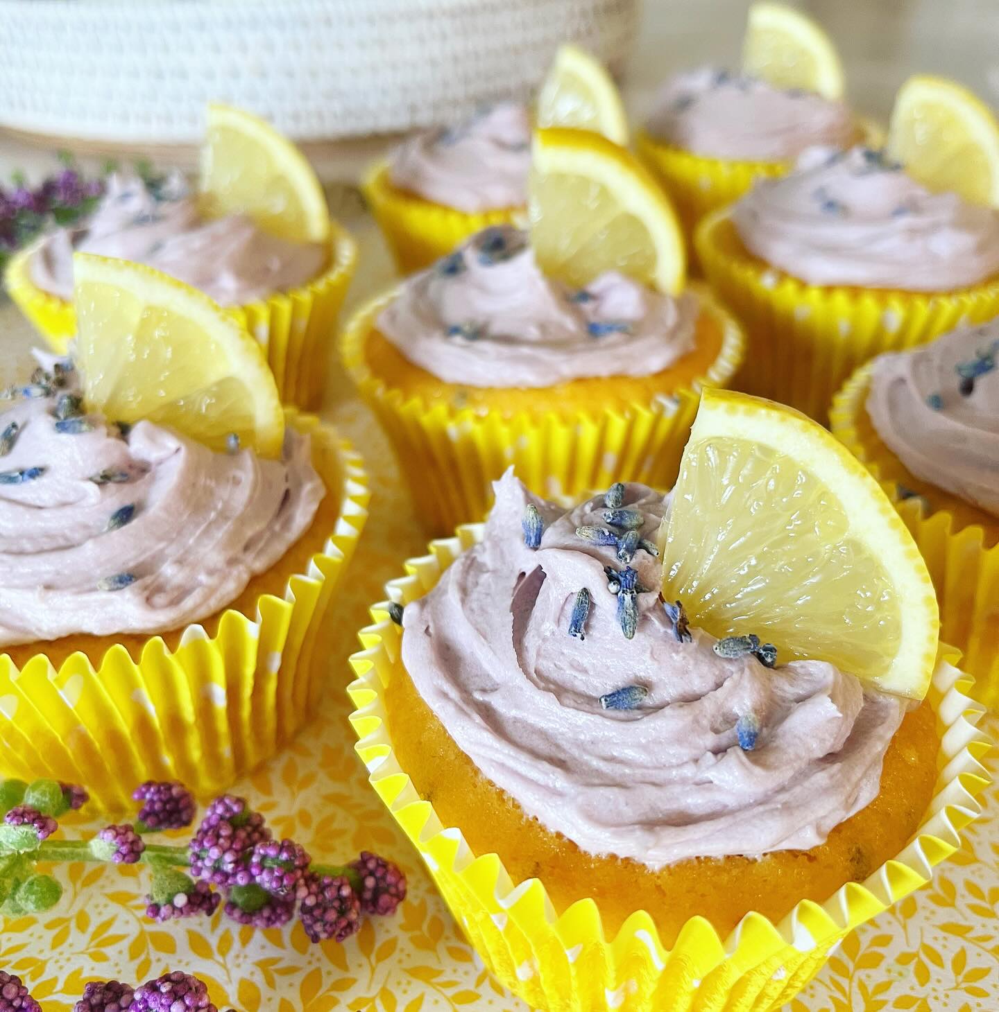 Lavender & Lemon 💜🍋 A match made in heaven #cupcakes 
#lavenderandlemon #lavenderfoods #lavender #lavendercupcakes #cupcakeideas #cupcakestagram