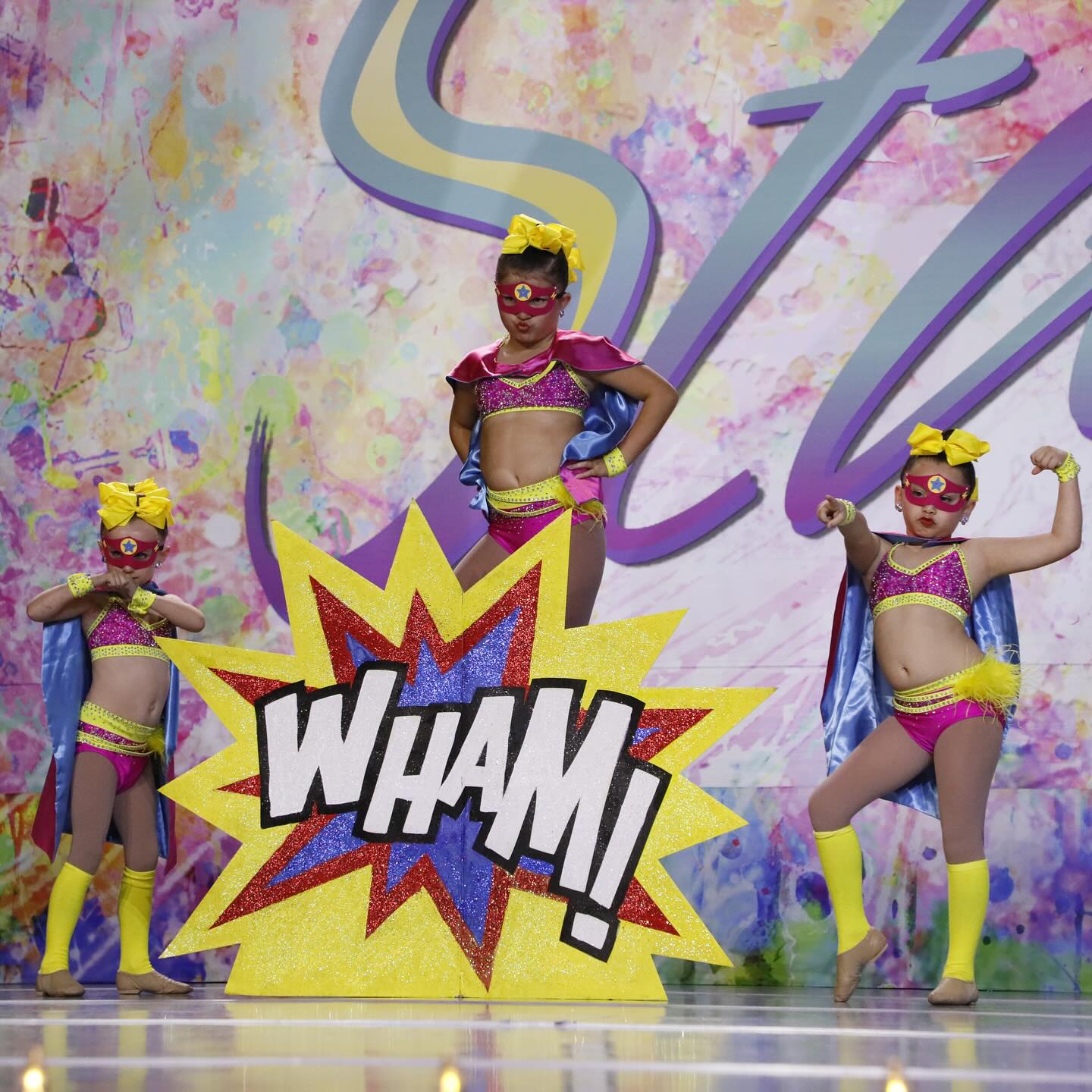 Who’s ready for dance to start….? 🖐️🖐️🖐️