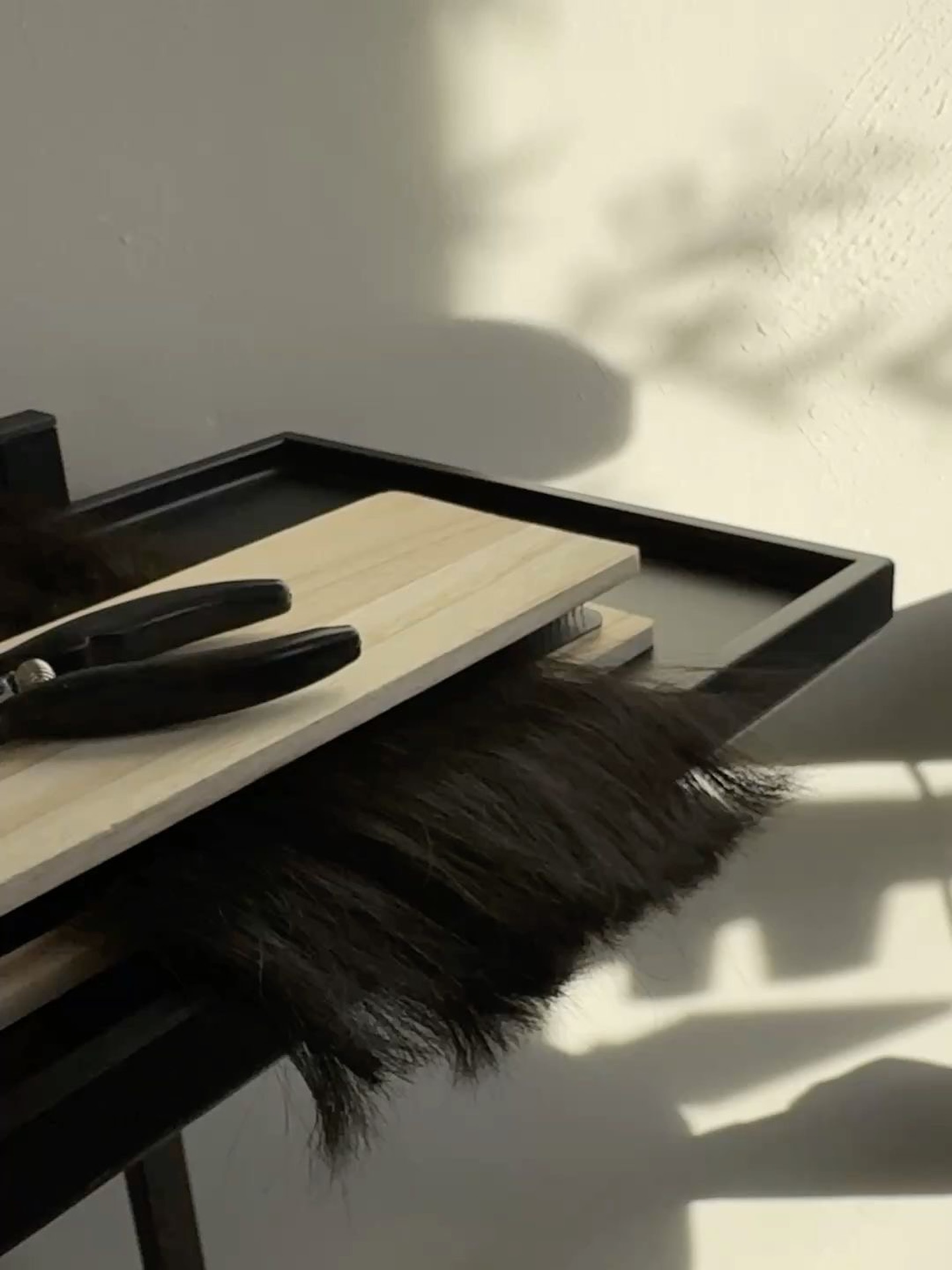 Saturdays are for Bonding..
Custom Nano Bond Extensions designed to your hair needs, weighted to suit your hair type, and custom coloured for a flawless match.
#bondextensions #illawarrabondgirl #hairextensions #nanobonds #hairextensionmasters