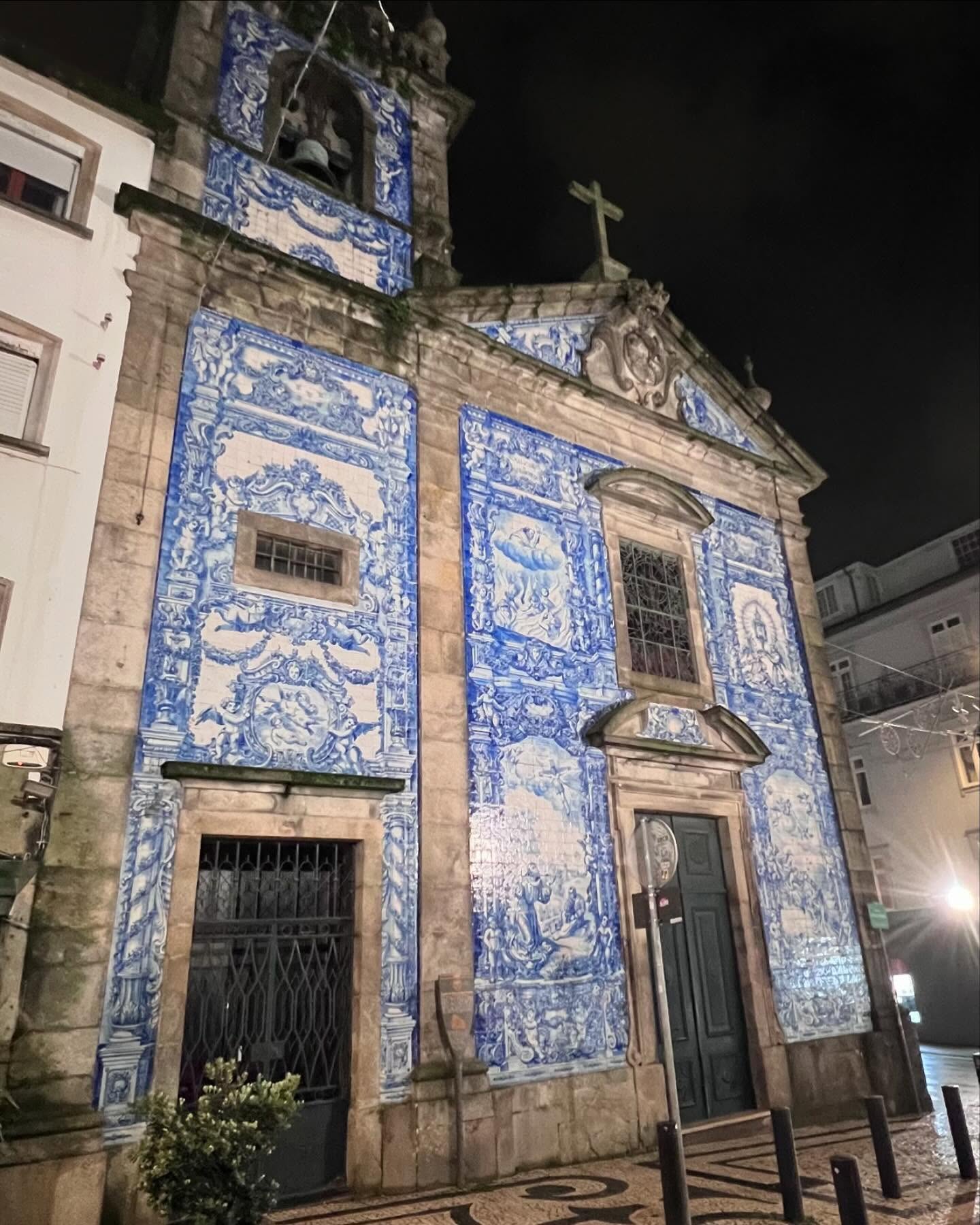 Girls’ Trip Goals for 2025 ✨🌍
From wine in Porto 🍷 to canals in Venice 🚤 — here are the top spots to grab your besties and go:
Porto • Florence • Edinburgh • Bordeaux • Lisbon • Amsterdam • Prague • Athens • Venice • Tallinn
Where are we booking first? 💃✈️