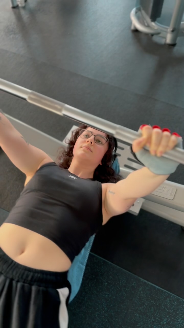 Ein weiteres Highlight aus dem Training der beiden 💪 Pure Energie und Teamspirit!
#Karlstein #girlpower #fitmitfreunden #kahlammain #karlsteinammain #winfitkarlstein #großwelzheim #grosskrotzenburg #dettingenammain #alzenau
.
.
.
.
@letizialyslife
@nxvx.05
📷 🎥 @albastidler
📍 @winfitkarlstein