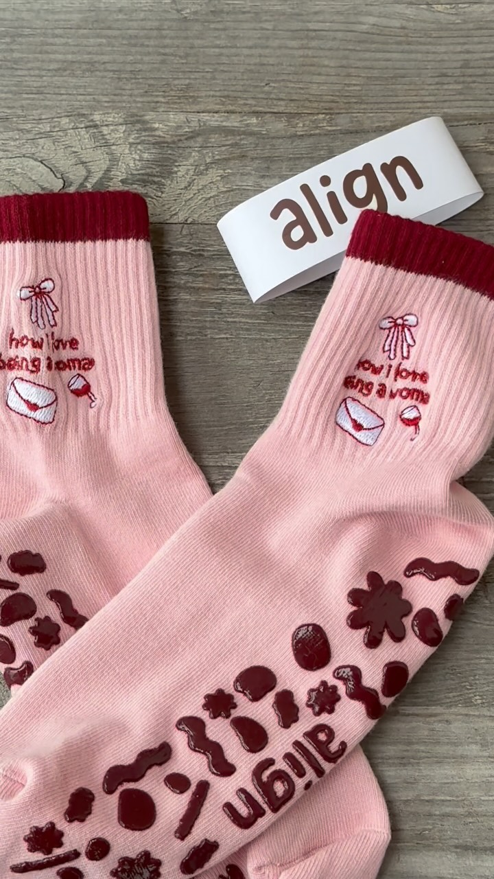 How I love being a woman â¨
#Grip #pilates #fyp #reformerpilates #reformer #gripsocks #matpilates