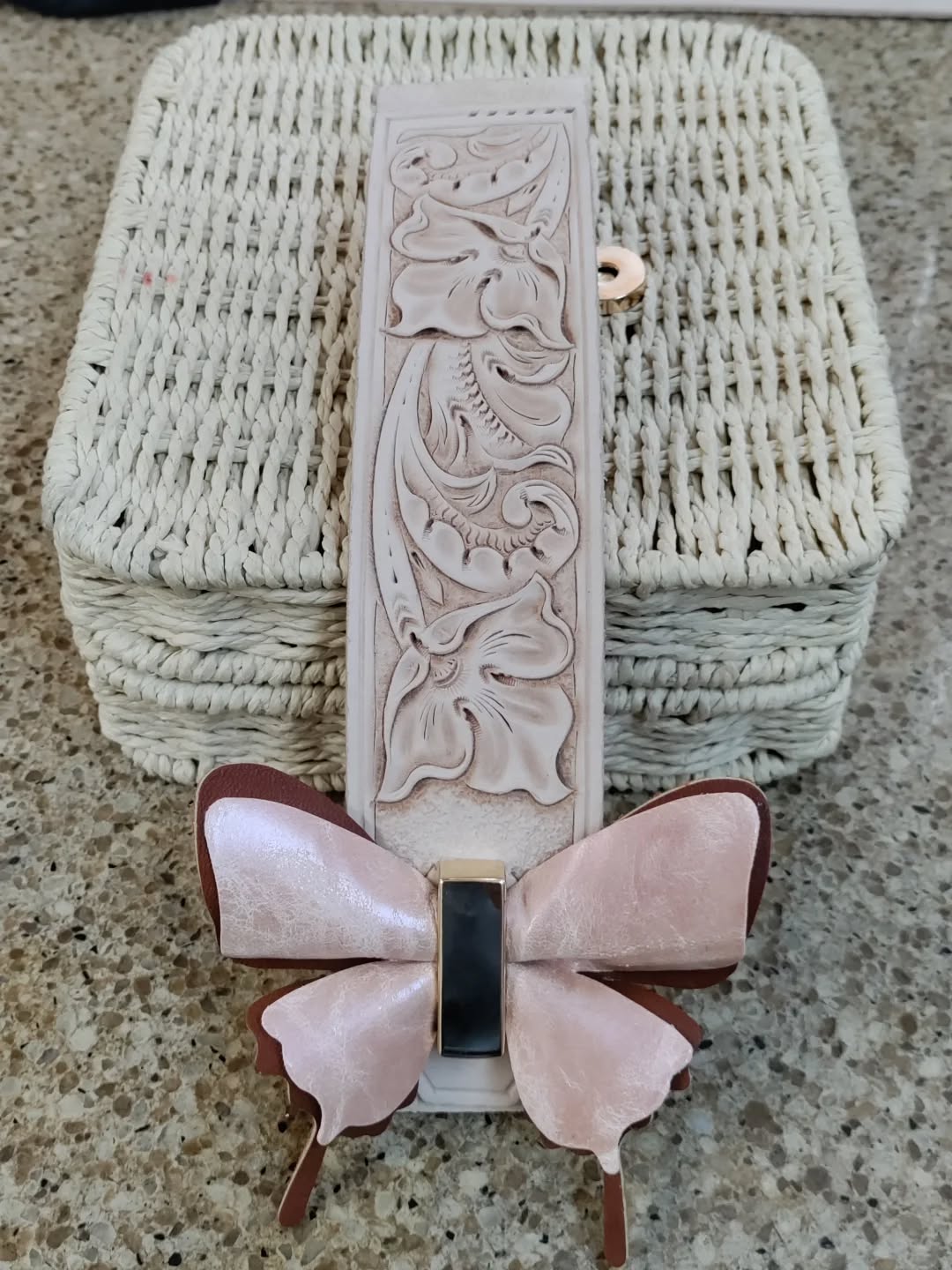 Working on a custom little basket purse. Will be up for sale in shop soon! #leatherpurse #basketpurse #leathergoods #leather