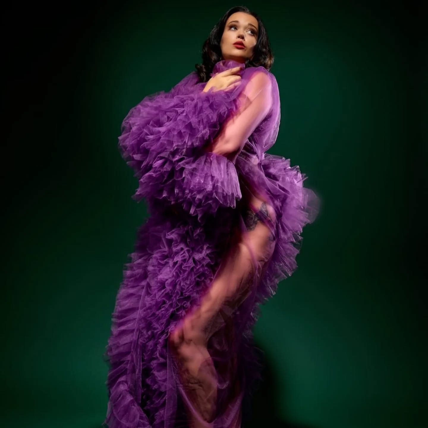 A little lost, a little found... entirely unforgettable 💜
Photo by @ralphbarklam
Dressing gown borrowed from @roxi_la_rey
#BurlesquePerformer #Photoshoot #NottinghamBurlesque #LikeButterWouldntMelt #RuffleGown #VioletVibes #SoftButDangerous #BurlesqueLife