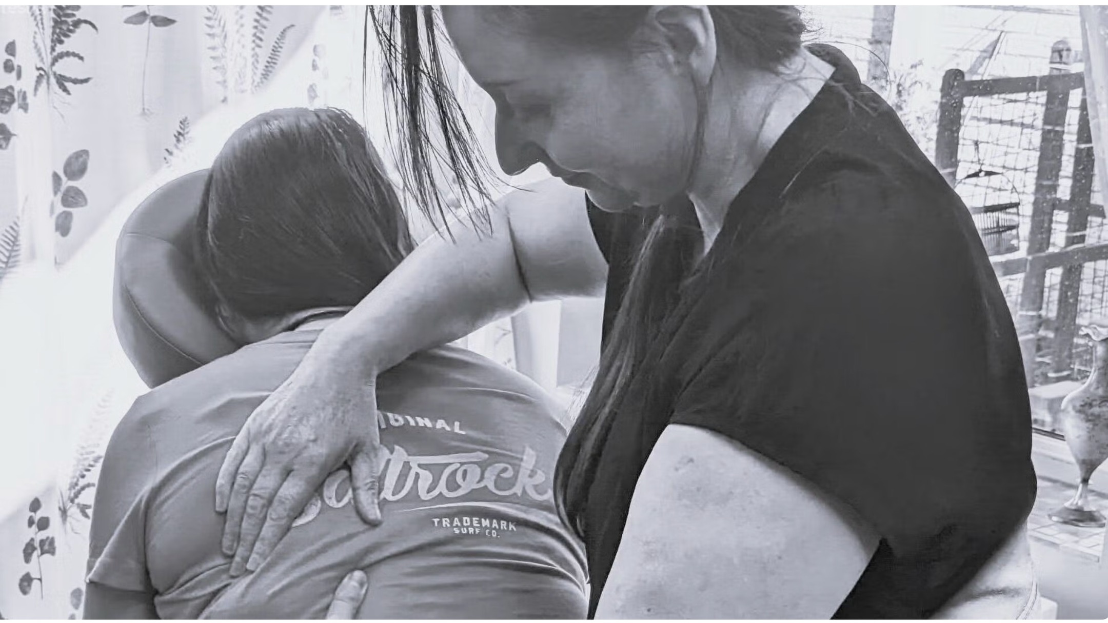 We would like to welcome experienced therapist Zoe from Mind Body Synergy to the Wellbeing Centre
Zoe is offering massage & holistic therapies
services include:
Holistic Massage
Reflexology
Indian Head Massage
Book in now using the link below to experience professional and healing bodywork- https://www.fresha.com/a/mind-body-synergy-swansea-walter-road-burman-street-y6s1olvg/booking?cartId=96d40942-081d-48a9-a120-9e4044837218