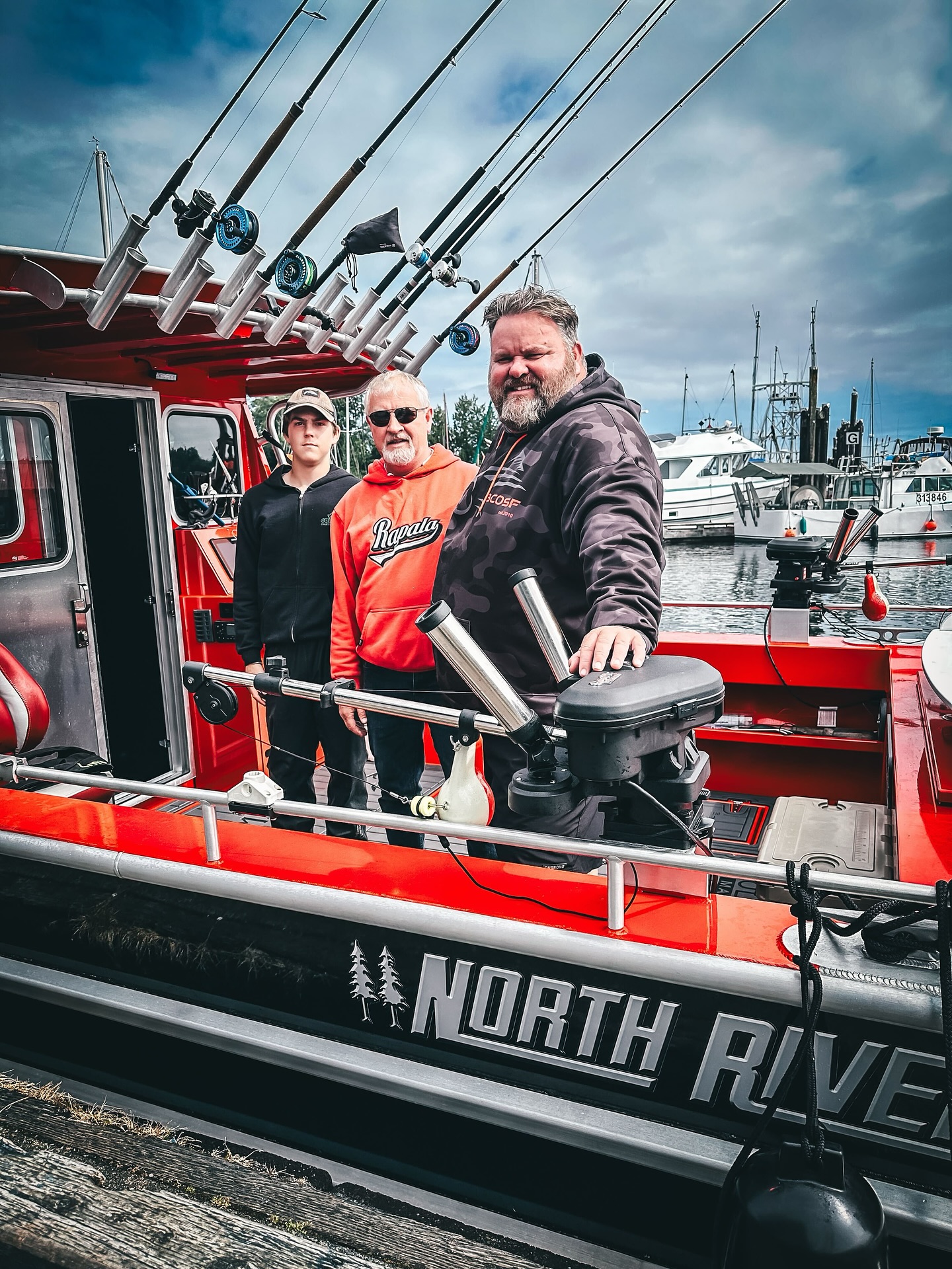 Great impromptu afternoon and morning on the water with Dyson & Mike Kelly from @codfather_charters - Port Hardy — the perfect warm-up before heading off to @duncanbylodge in the @therealnorthriverboats 🔥