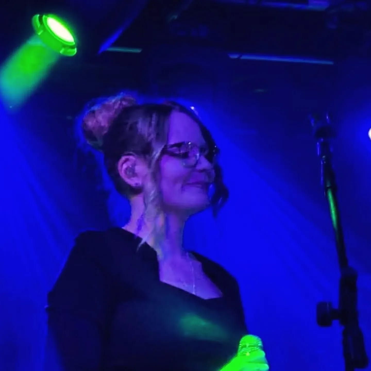 You'll never catch me doing anything else ♥️🤘🎶
#singer #singing #vocalist #love #music