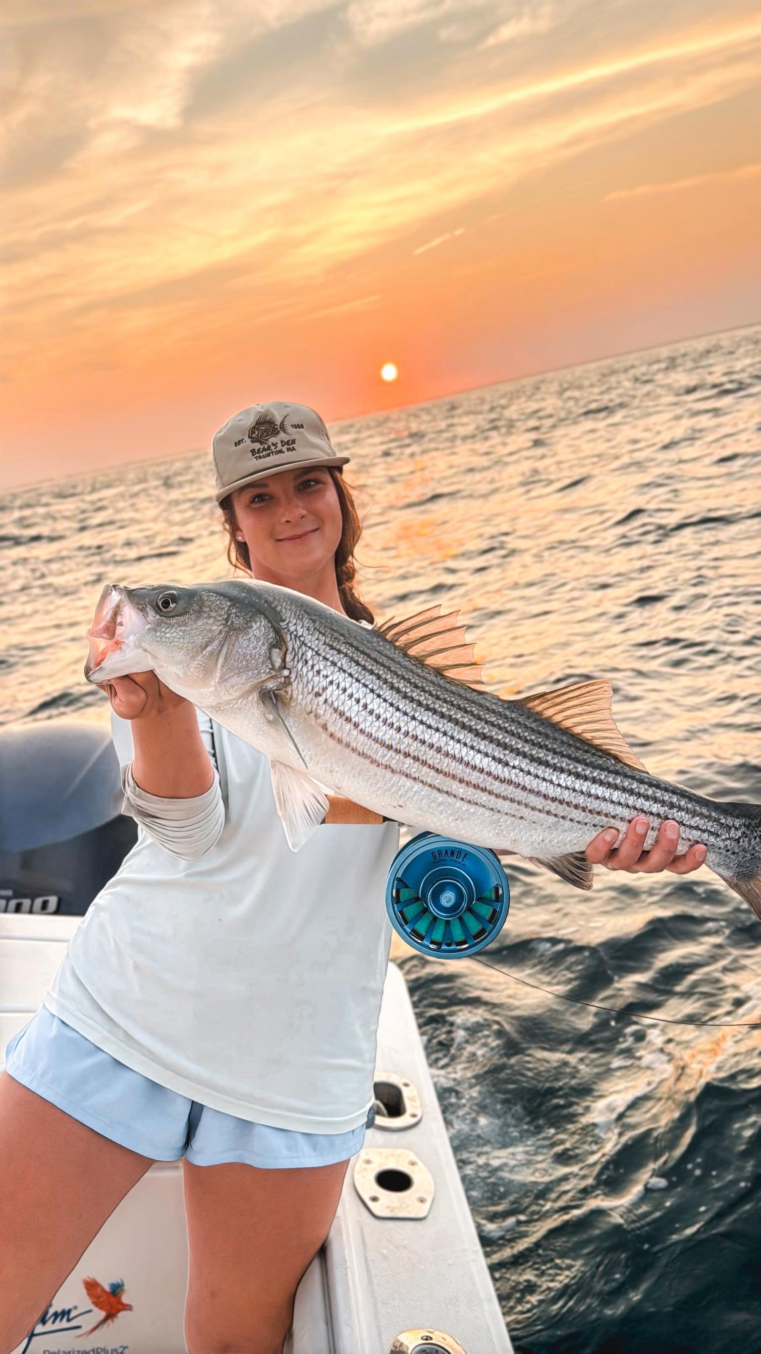 Golden hour stripers on the fly, with one of the best sunsets of the summer. #jaxcharters #fishing #capecod #capecodfishing #stripedbass #stripedbassfishing #lighttackle #capecodcharters #capecodfishingtrip #ThomasandThomas #ThomasandThomasFlyRods #wearefishing #regulatorboats #cortland #cortlandline #yamahaoutboards #onthewater #onthewatermagazine
#mauijimsunglasses @regulatormarine @cortlandline @grundens @thomasandthomasflyrods