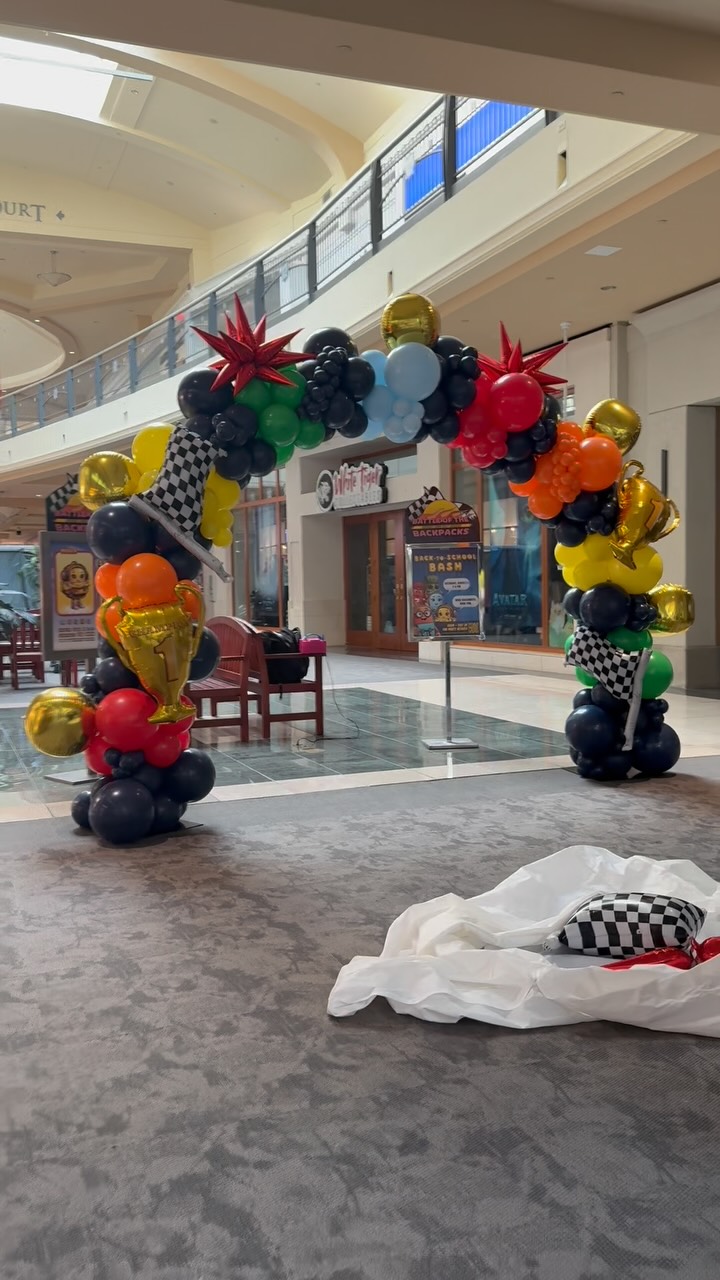 From start to finish 🏁 this racing-themed balloon arch for Battle of the Backpacks came to life in full color! 🎈 Each section represents one of the backpacks that was featured at Parkway Place Mall Back-to-School Bash!
📍 Huntsville, AL
📅 Booking for September events now!
📩 DM me to reserve your date.
#balloondecor #balloonartist #huntsvilleballoons #huntsville #huntsvillealabama #balloongarland #balloonart