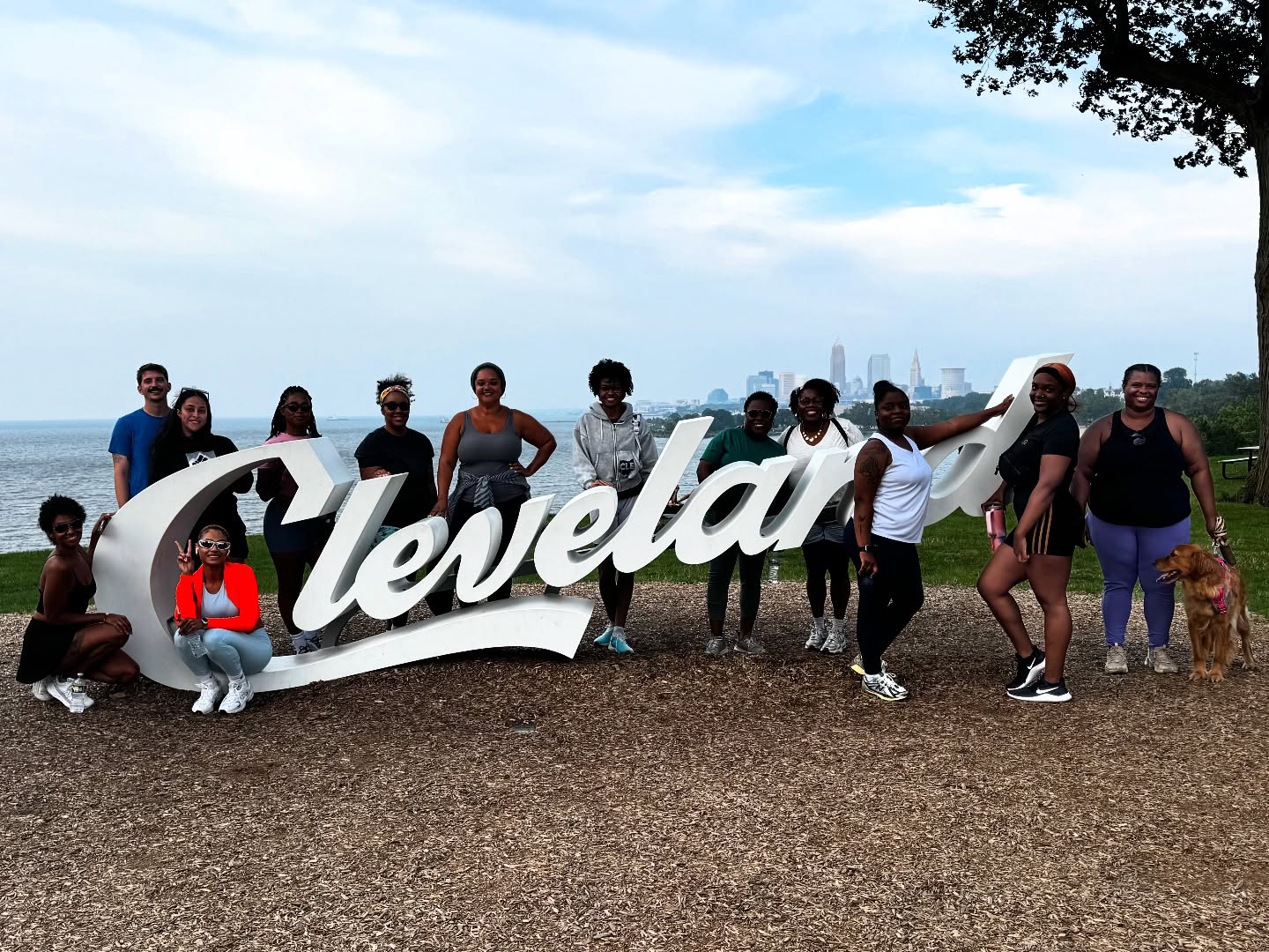 87°F today for our walk at 7pm at Upper Edgewater! Bring water & we’ll bring the popsicles. 😋
7pm - meet at The Cleveland Script Sign
& guided stretch
7:15pm - 2.5 mile walk
8pm - finish line