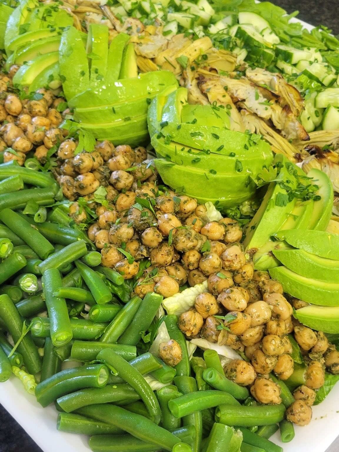 Customers love our #cateringtogo platters. #delicious meals! Why cook when you can order #dropoffcatering #healthyfood #fullmeals #bakeditmyself #catering #cafe