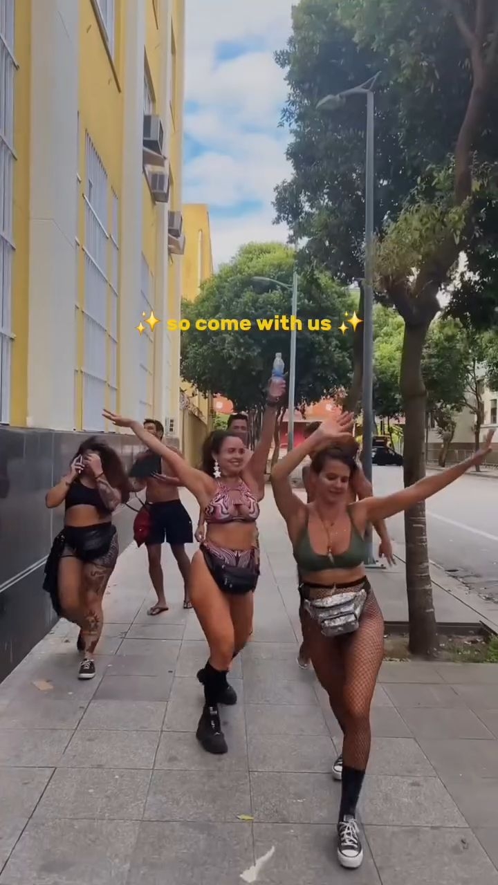 We’ve got your back buddy! 😎
Join our group trips and explore Rio’s best with new friends by your side.
Tap the link in bio and visit our website to discover our available experiences (New Year's & Carnaval trips are LIVE!)
Book your spot now. Let’s make memories together! ✈️🔥